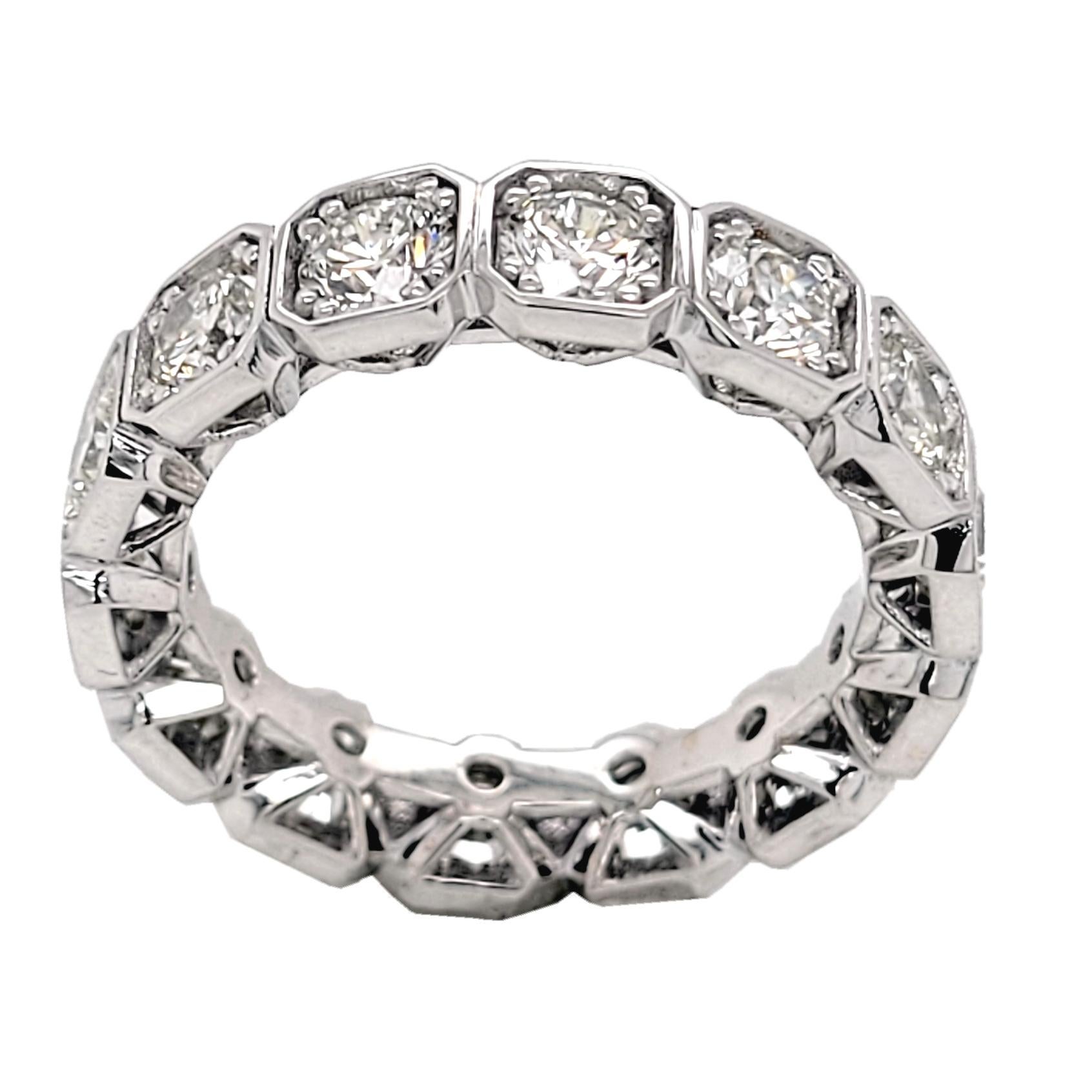 3.18 Carat Round Brilliant Diamond 18K Gold Eternity Ring In New Condition For Sale In Los Angeles, CA