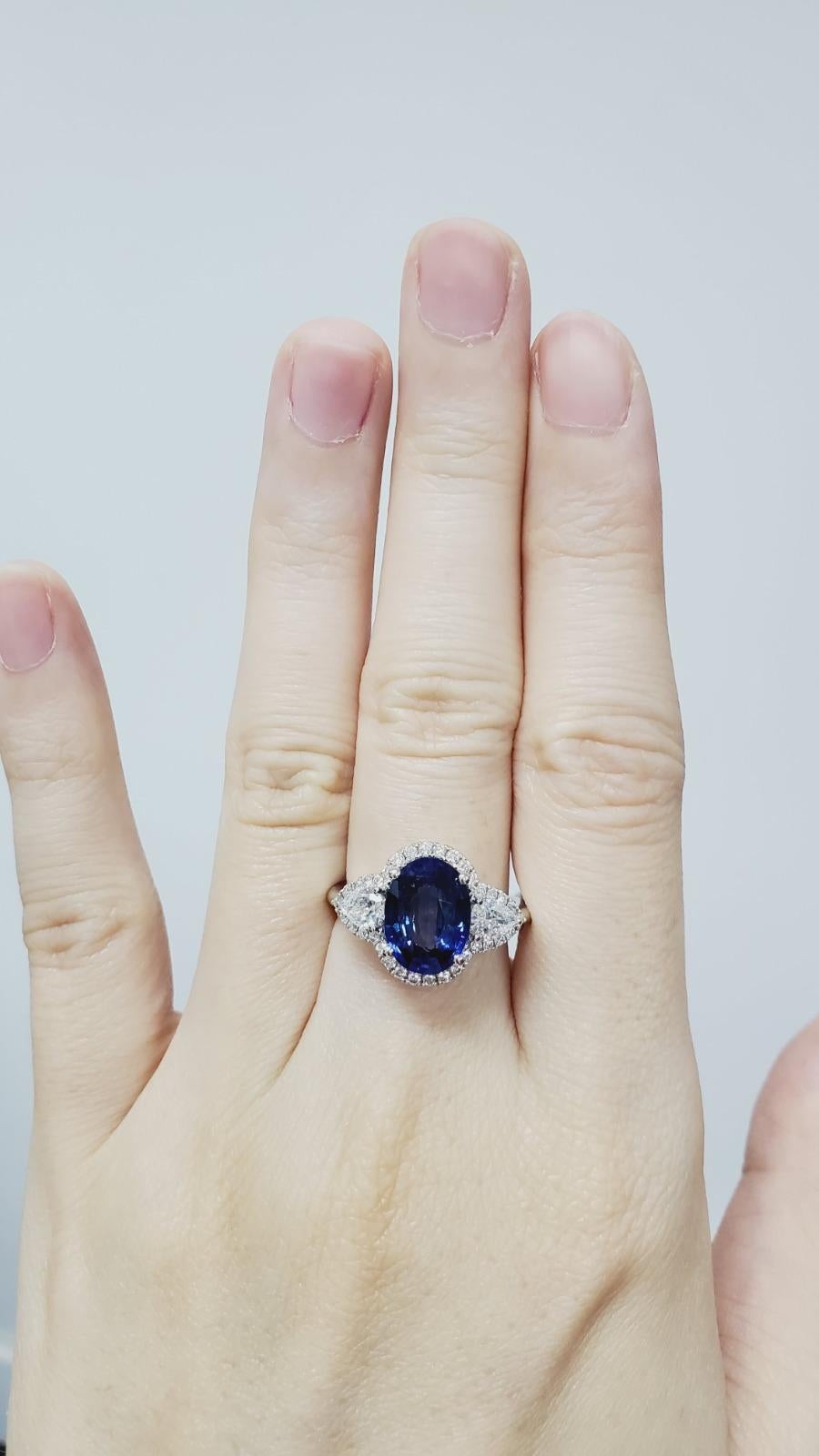 Art Deco 3.18 Carat Unheated Oval Blue Sapphire 'Ceylon' Engagement Ring, GRS Certified For Sale