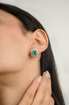 3.18 Carats Cushion Emerald Diamond Statement Stud Earrings in 18k Yellow Gold