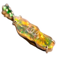 3.18 ct Fire Opal, Tsavorite Pendant Necklace 18K Yellow Gold