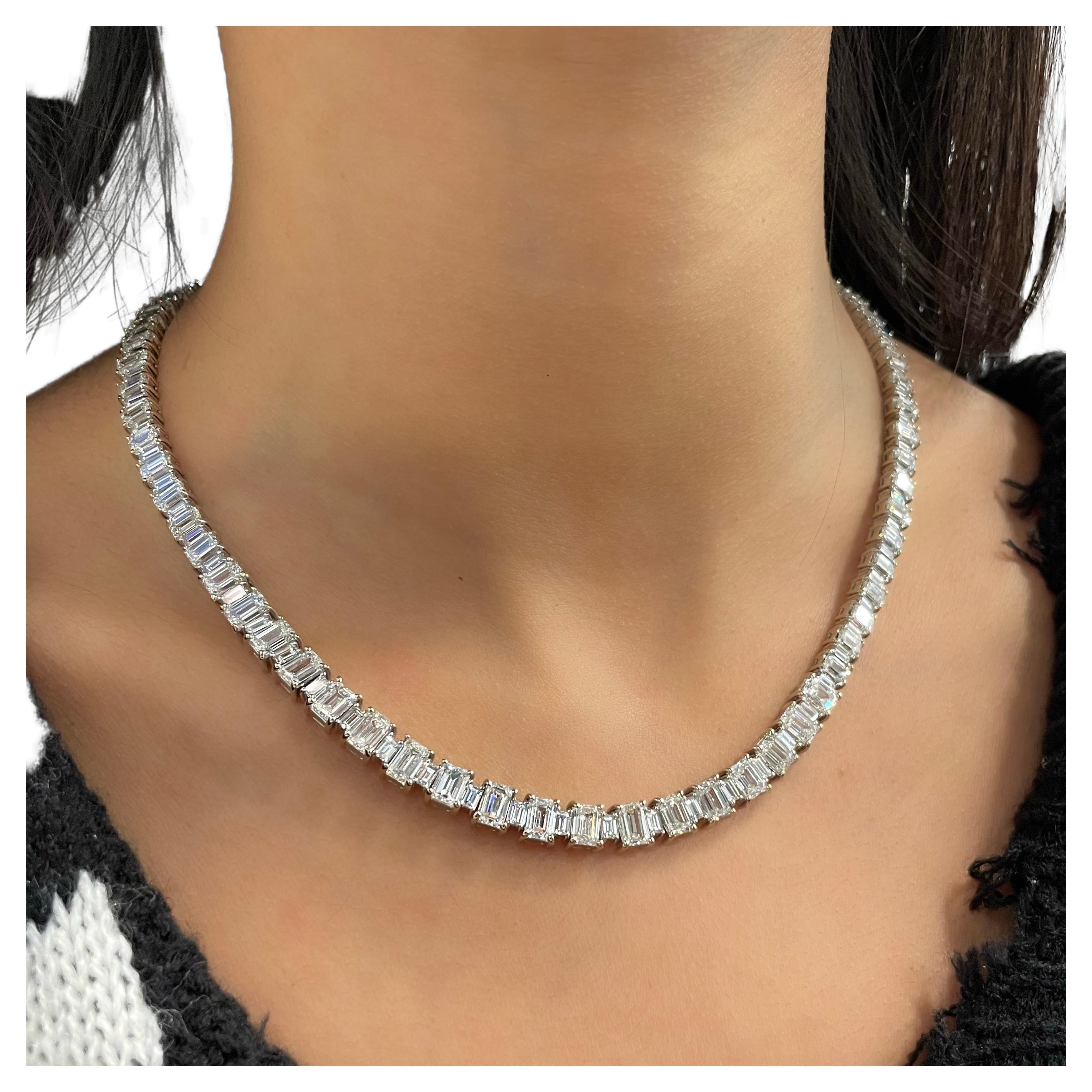 31.84 ct Emerald Cut & Baguette Diamond Necklace For Sale