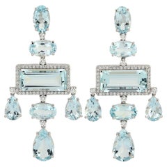 31.88 Carats Topaze bleue Diamant Boucles d'oreilles pendantes en or 14 carats