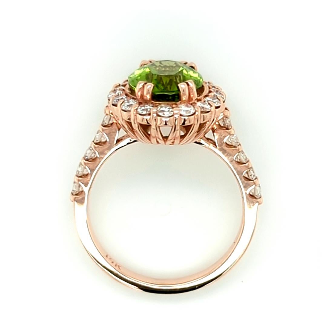 3.18ct Arizona Peridot set in 14kt Halo Ring with 0.83ct of Diamonds In New Condition For Sale In Freeport, FL