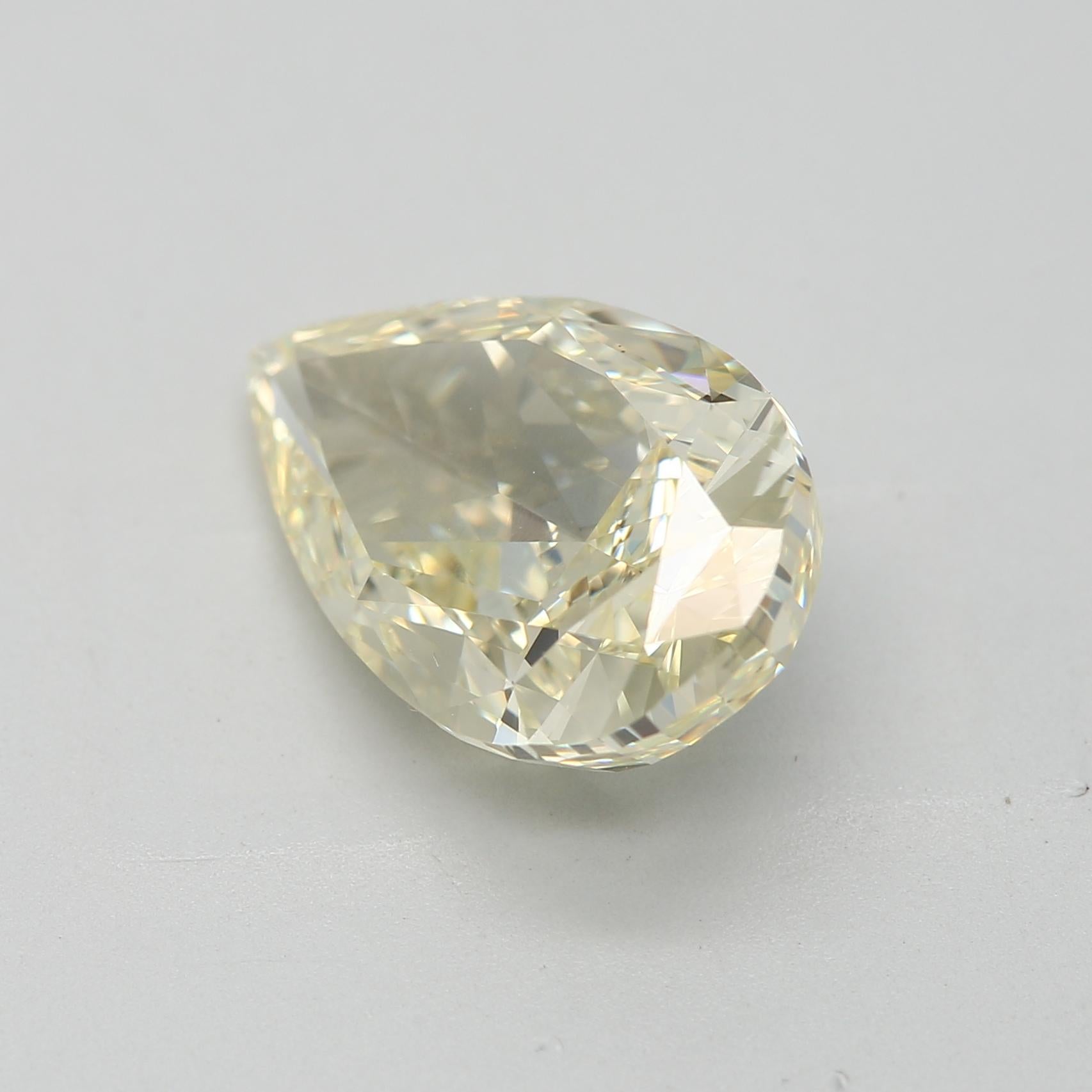 Taille poire Diamant jaune clair fantaisie de 3,19 carats de taille poire de pureté VS1 certifié GIA 