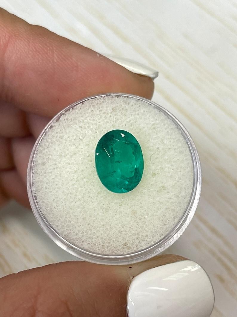 Femenino o masculino 3.19 Quilates Esmeralda Verde Colombiana Muzo Talla Oval - Gema Natal de Mayo en venta