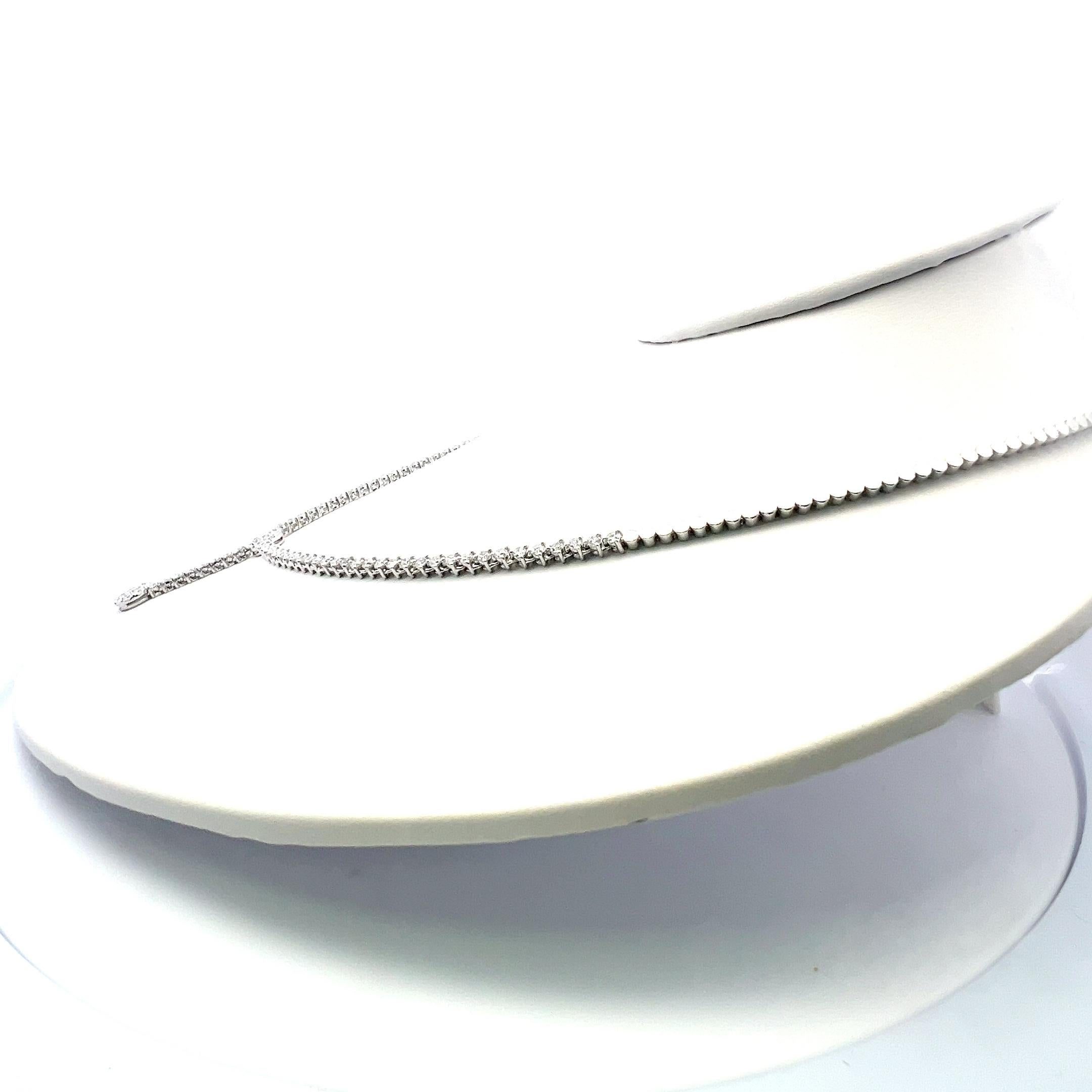 Collier pendentif en or blanc 14 carats 3,19 carats de diamants ronds Brilliante I I1-VS1 en vente 2