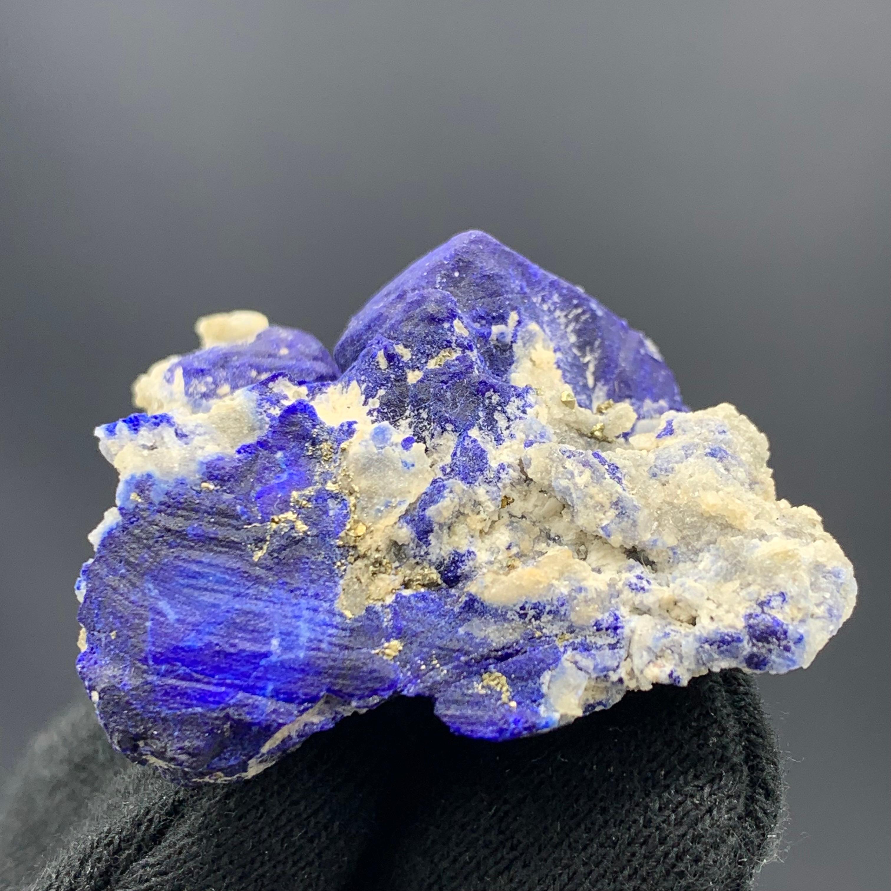 31.91 grammi di splendido esemplare di lazurite da Badakhshan, Afghanistan in vendita 6