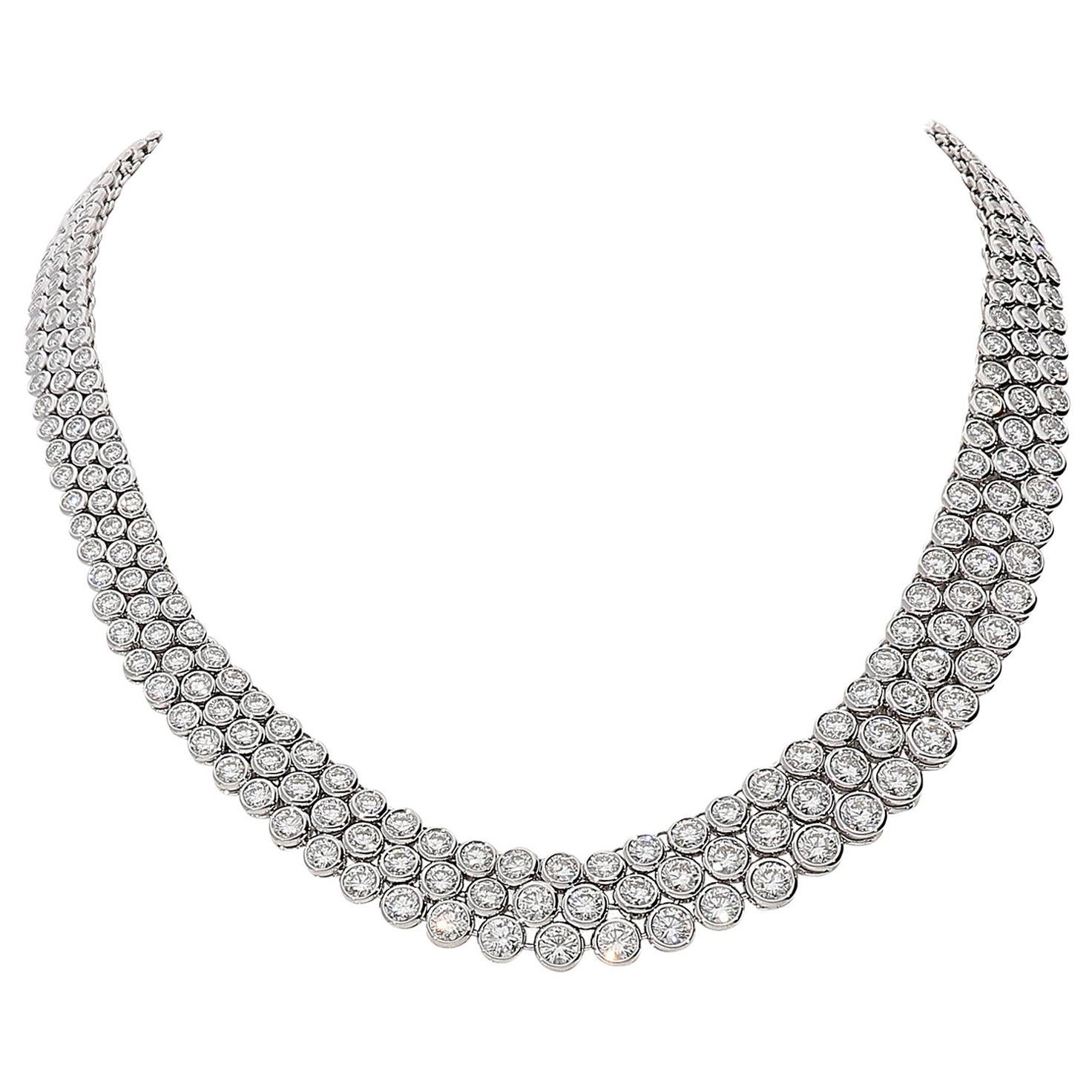 31.98 Carat White GVS Diamonds 18 Karat White Gold 3 Rows Tennis Necklace For Sale