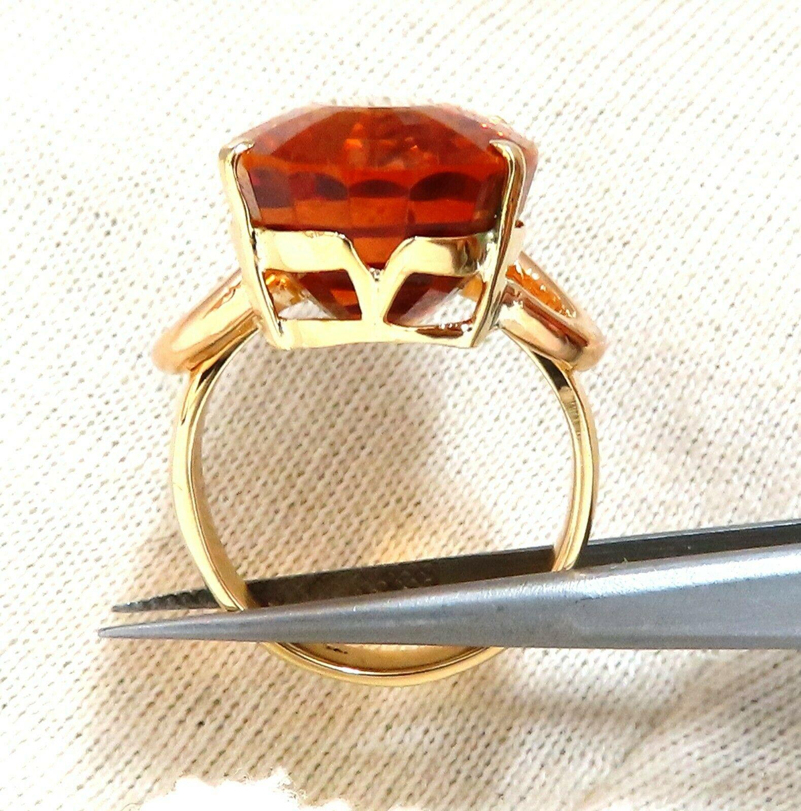 Oval Cut 31 Carat Natural Citrine Solitaire Circular Raised High Profile Ring 14 Karat For Sale