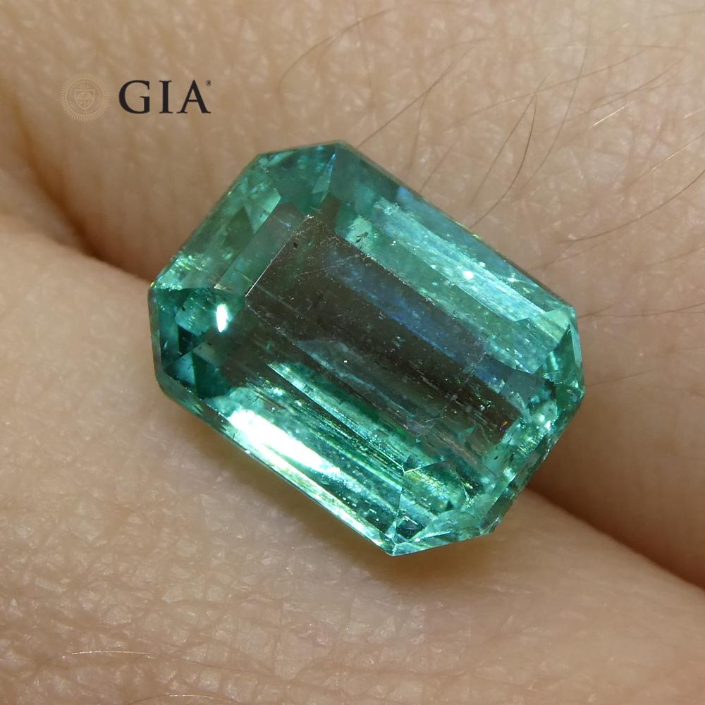 Women's or Men's 3.1ct Octagonal/Emerald Cut Emerald GIA Certified Zambian For Sale
