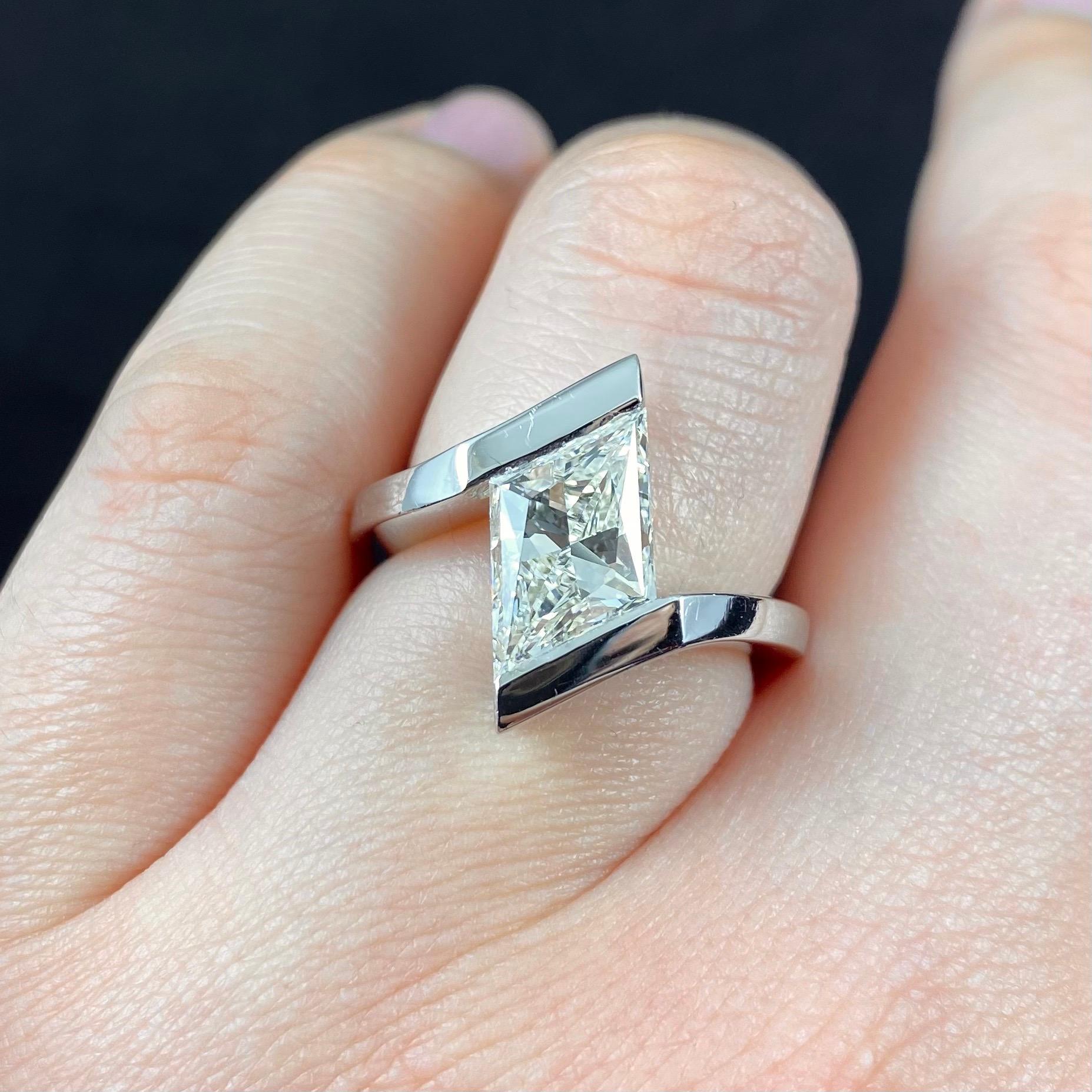 rhombus shaped diamond ring