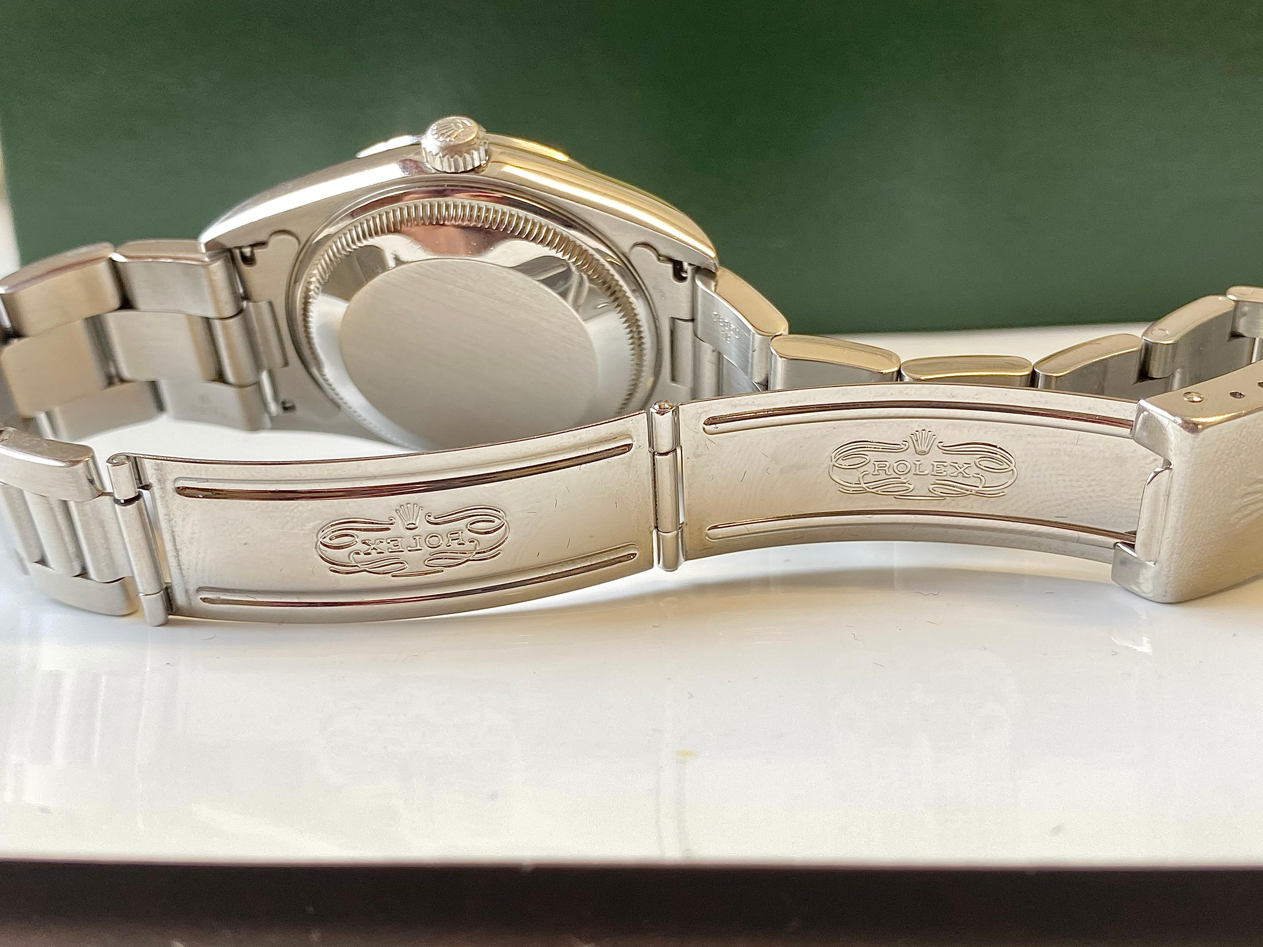 Rolex Montre Perpetual Date avec cadran blanc et bracelet Oyster en vente 4
