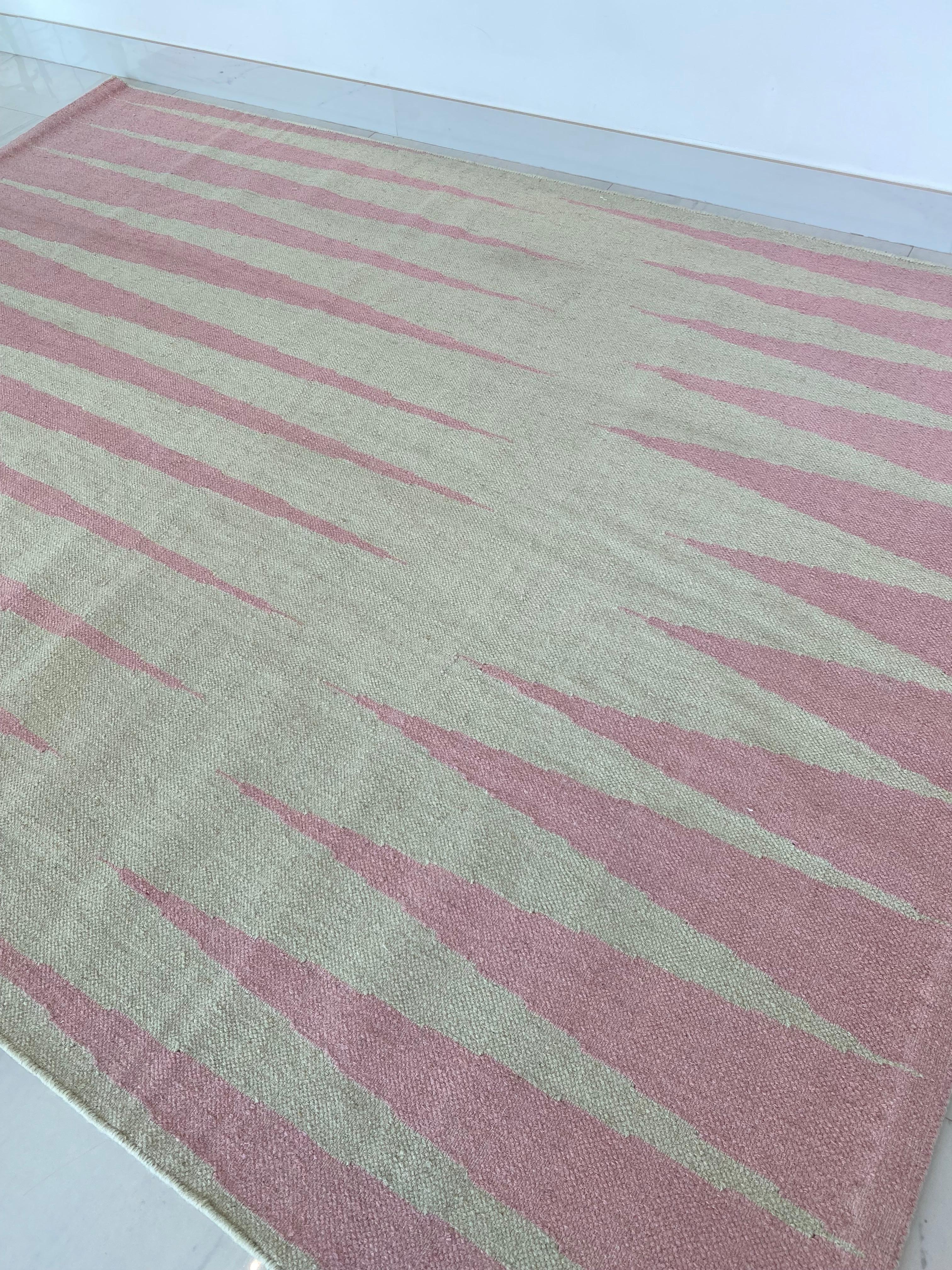 Indian  Wool Dhurrie Pale Pink - Modern Geometric with Beige and Pink handmade carpet For Sale