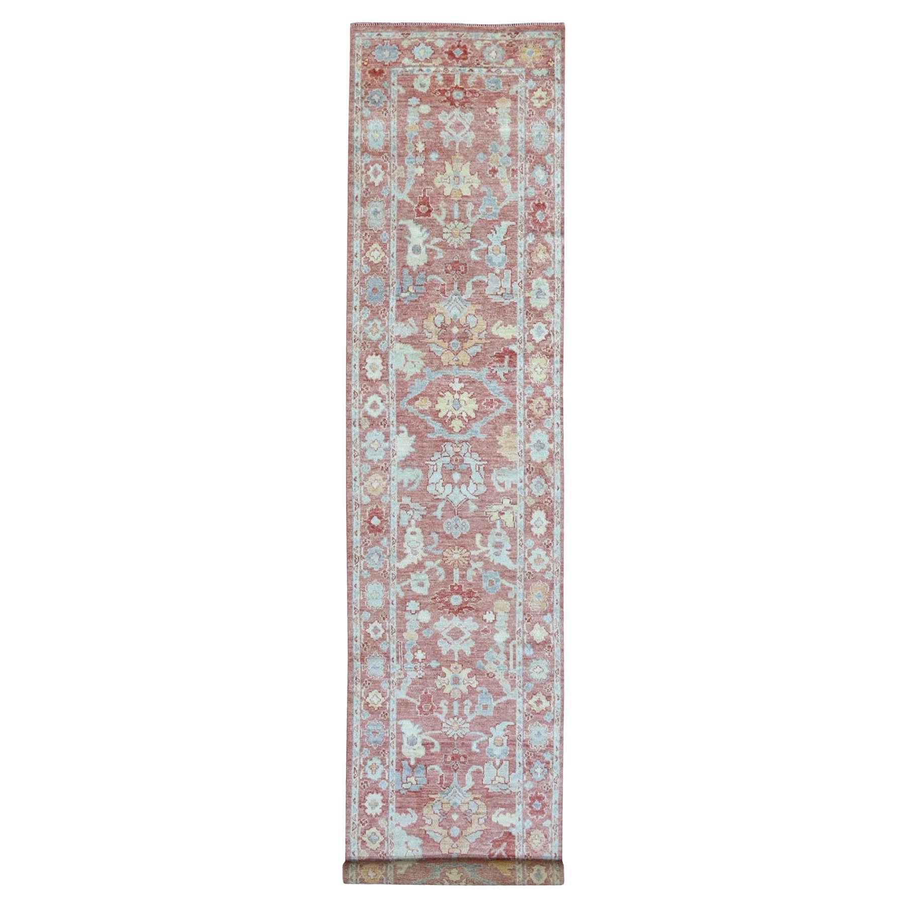 3'1 "x16'1" Coral Pink Hand Knots Angora Oushak Organic Wool XL Runner Rug en vente