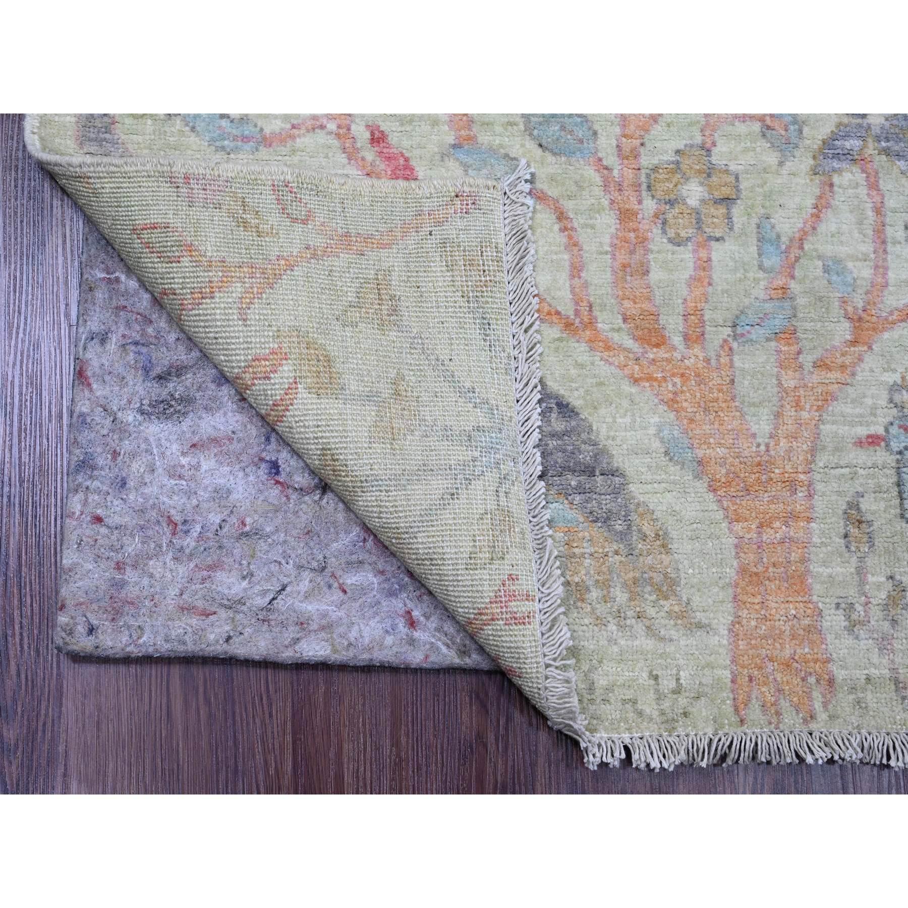 Laurel Green, Peshawar afgano con disegno di uccelli del paradiso, albero della vita, lana morbida, tinture vegetali, annodato a mano, tappeto orientale
Materiali primari: Lana
Lattice: No Pile 
altezza: 0,25 pollici
Stile: Di transizione
Colore