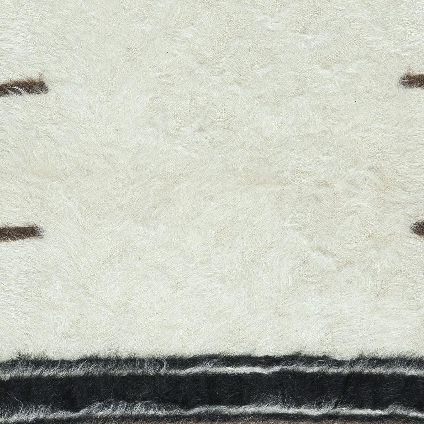 31x49 in Flat-weave Wool Kilim Rug, Kurdish Blanket, Wall Hanging, Siirt Throw In New Condition For Sale In Spring Valley, NY