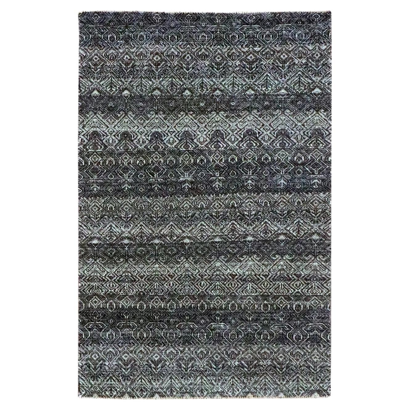 3
1 "x5
 Alfombra de Lana Suave Anudada a Mano con Diseño Repetitivo Pequeño en Forma de Diamante Gris en venta