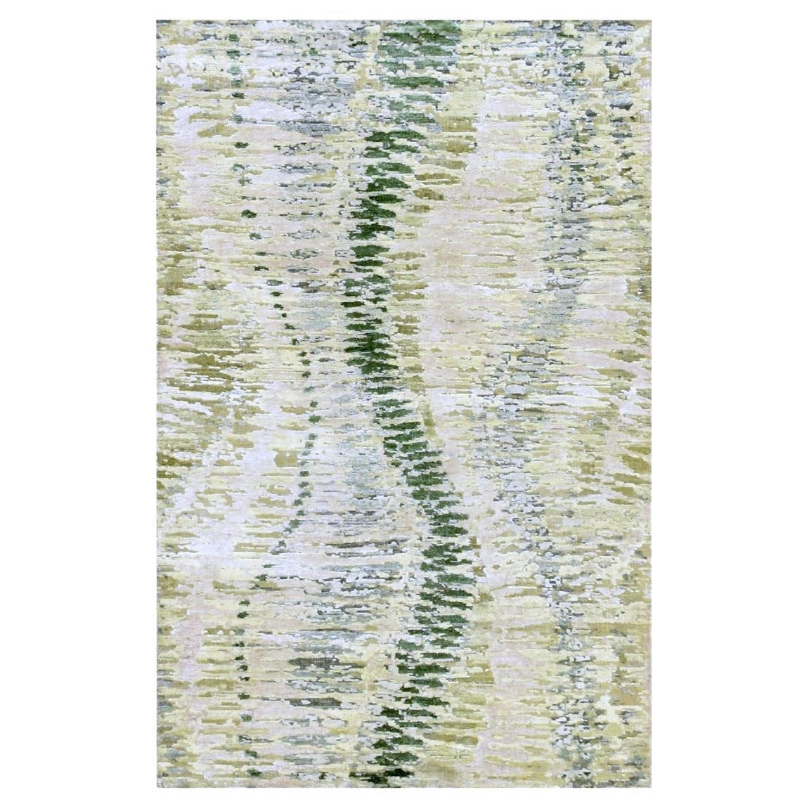 Greene & Greene & Greene", Tappeto in seta annodato a mano con disegno safari e coccodrilli