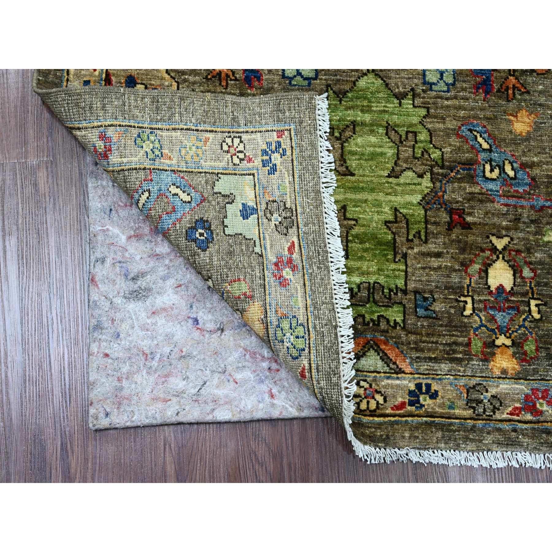 Dim Gray, Aryana Grade, Afghan Peshawar with Heriz All Over Design, High Mountain Wool, Hand Knotted, Runner, Tapis d'Orient
Matières premières : Laine
Latex : Pas de poils 
hauteur : 0,25 pouces
Style : Transitionnel
Couleur primaire :