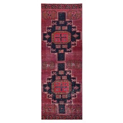 3
1"x8
10" Pink Vintage Persian Hamadan Hand Knotted Pure Wool Runner Rug