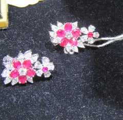 $32, 000 Rare Important 18KT Gold Fancy 9CT Ruby Diamond Floral Flower Earrings