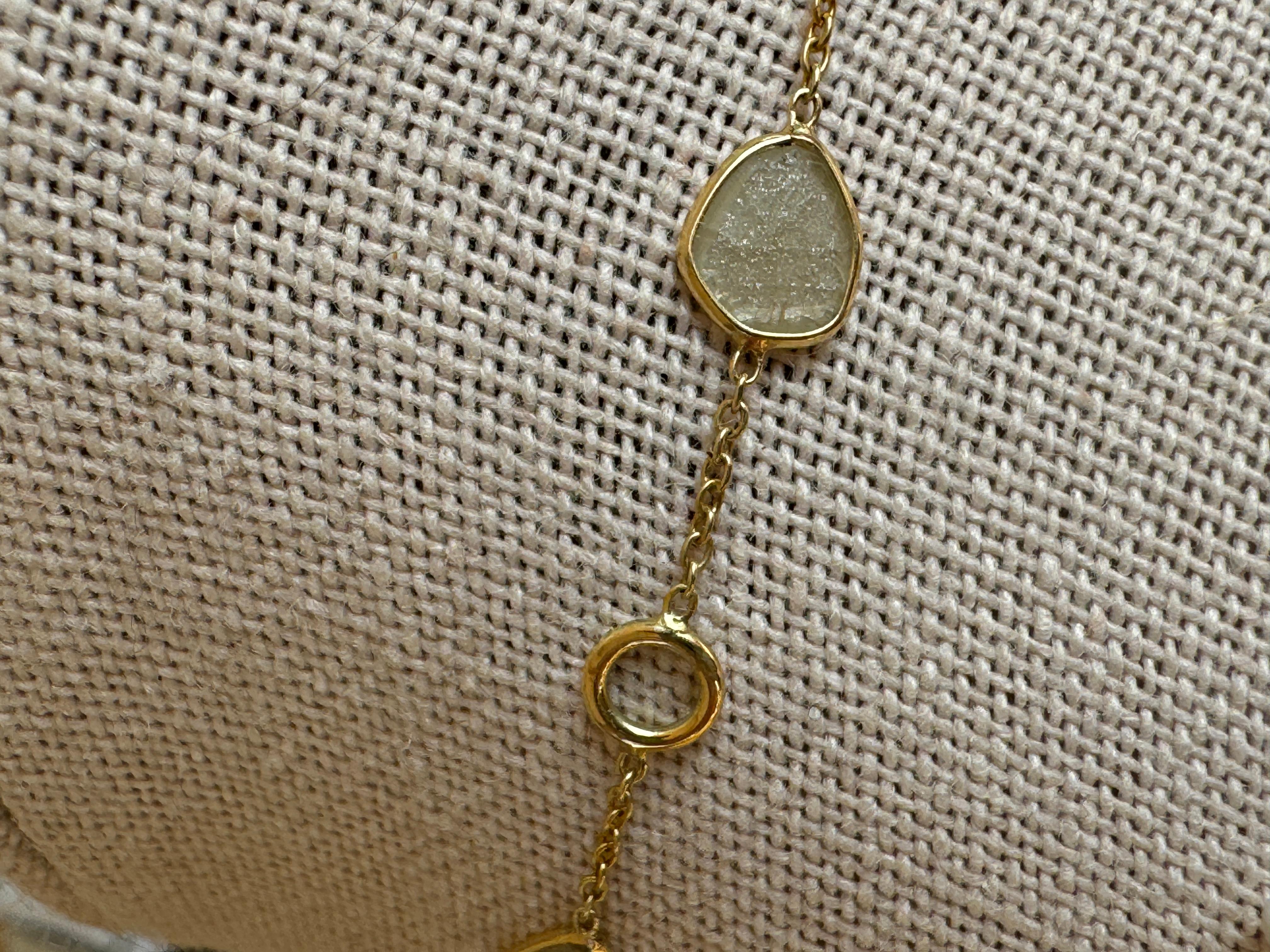 Halskette aus 14 Karat Gold mit 3,2 Karat Diamantscheiben (Rohschliff) im Angebot