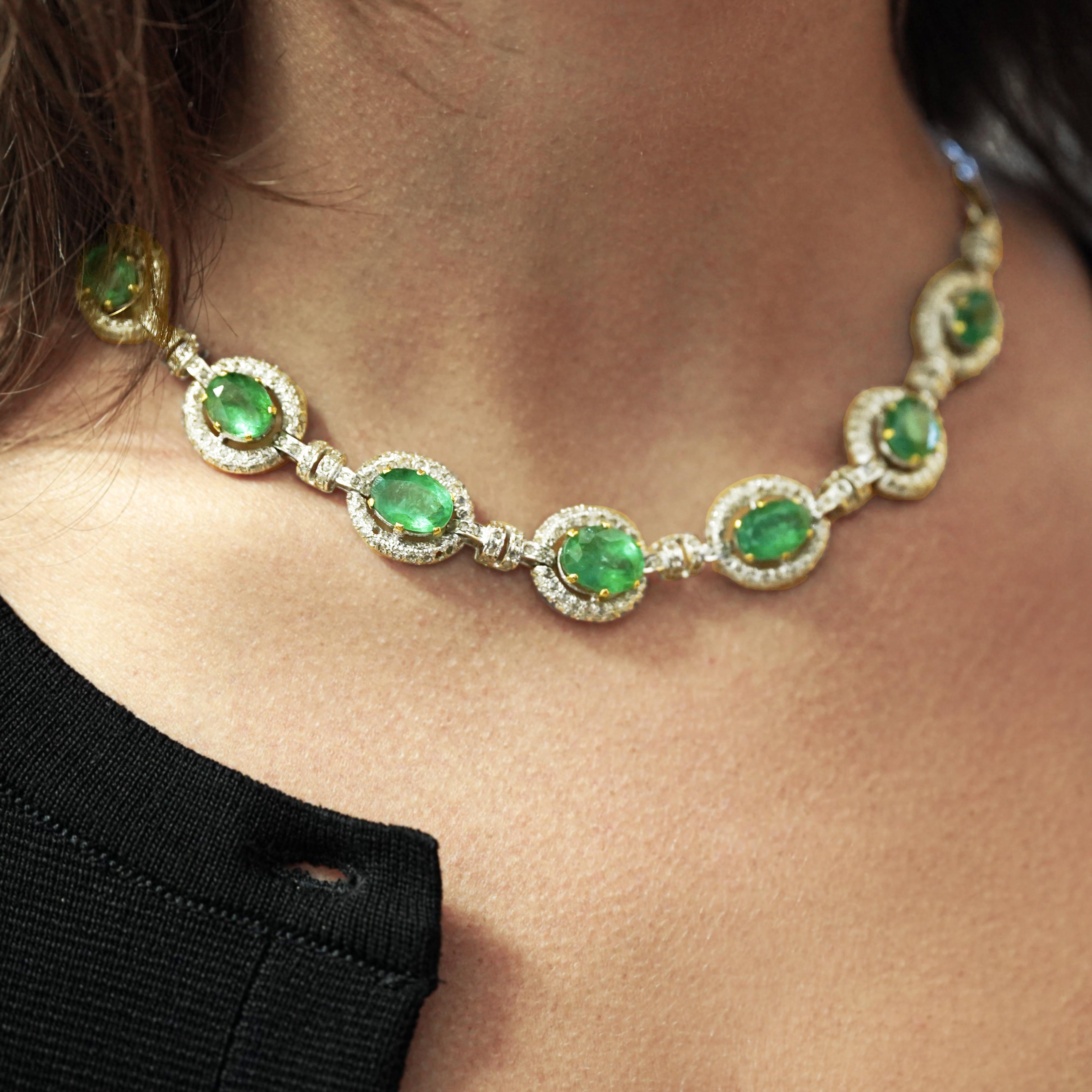 Modern 32 Carat Emerald and Rose-Cut Diamond Necklace & Earring Set in 18K Gold For Sale