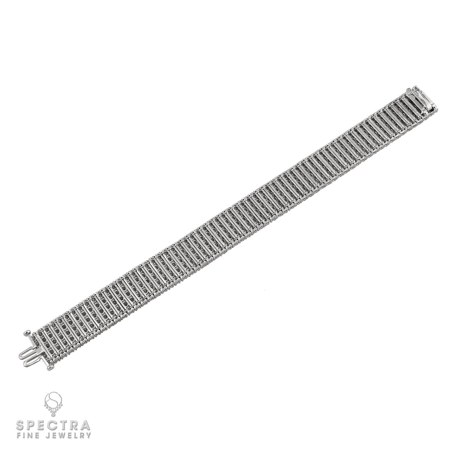 Moderne Bracelet à cinq rangs de diamants de 32 carats en or 18k en vente