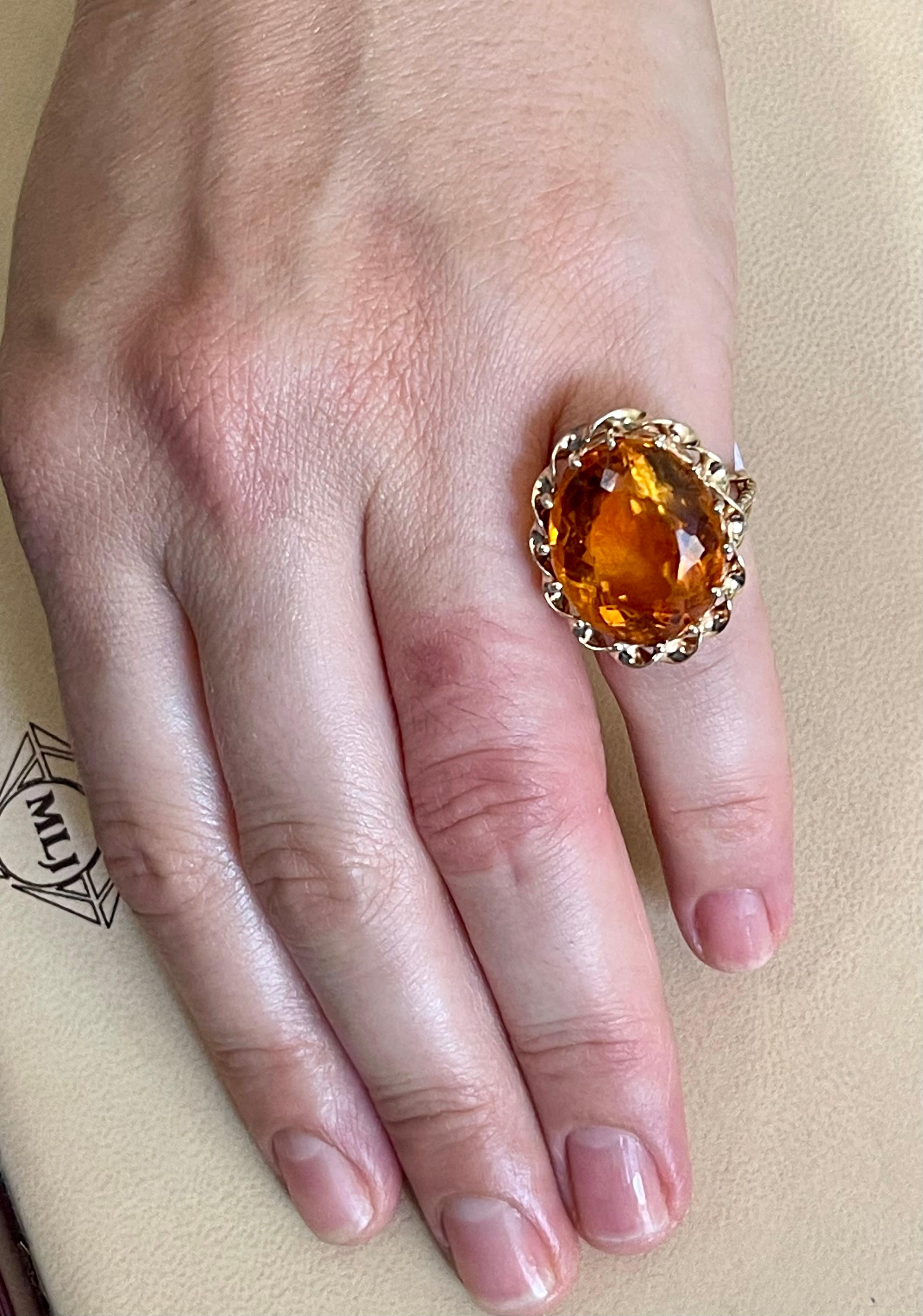 32 Carat Natural Oval Citrine Cocktail Ring in 14 Karat Yellow Gold, Estate For Sale 7