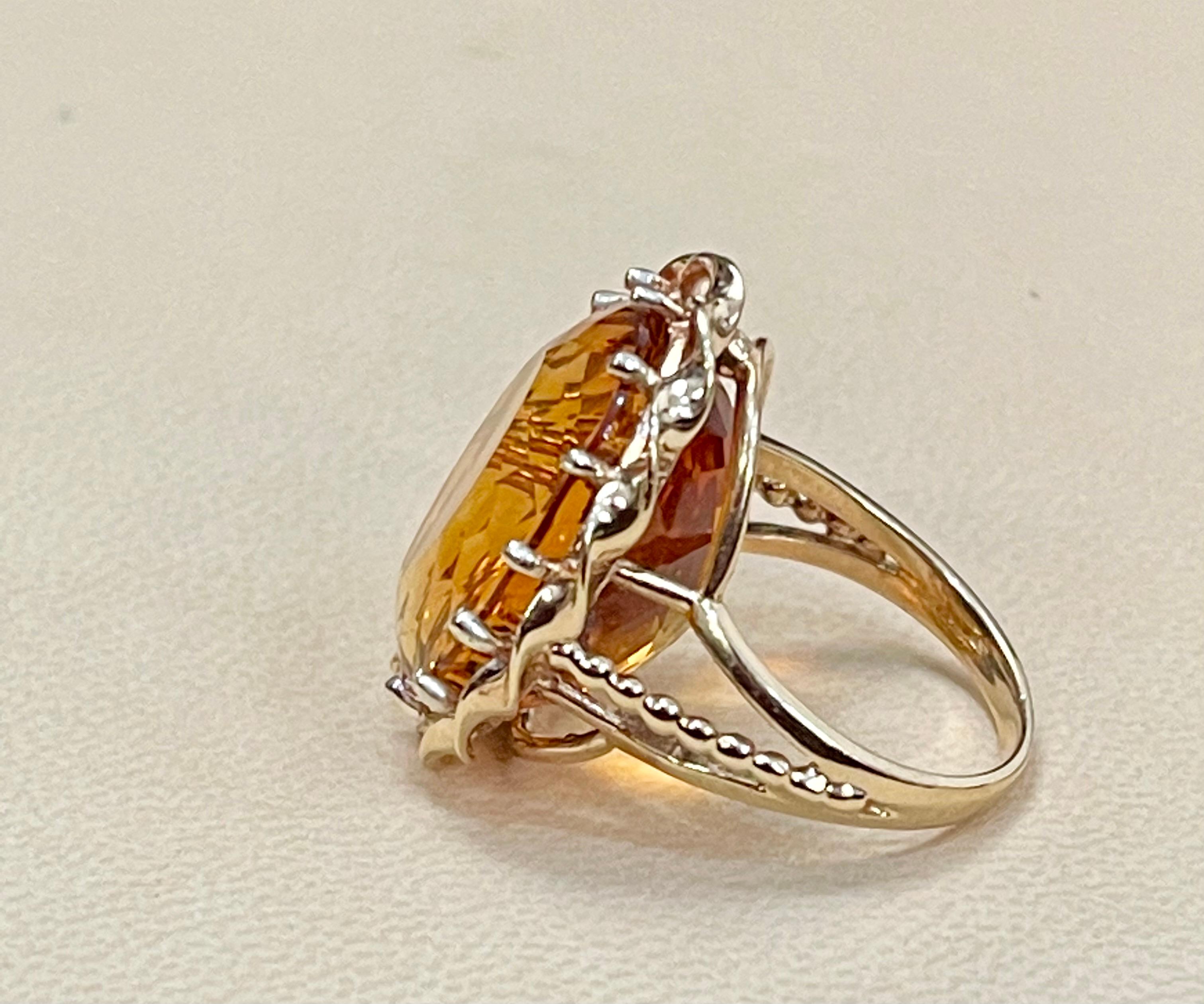 32 Carat Natural Oval Citrine Cocktail Ring in 14 Karat Yellow Gold, Estate For Sale 3