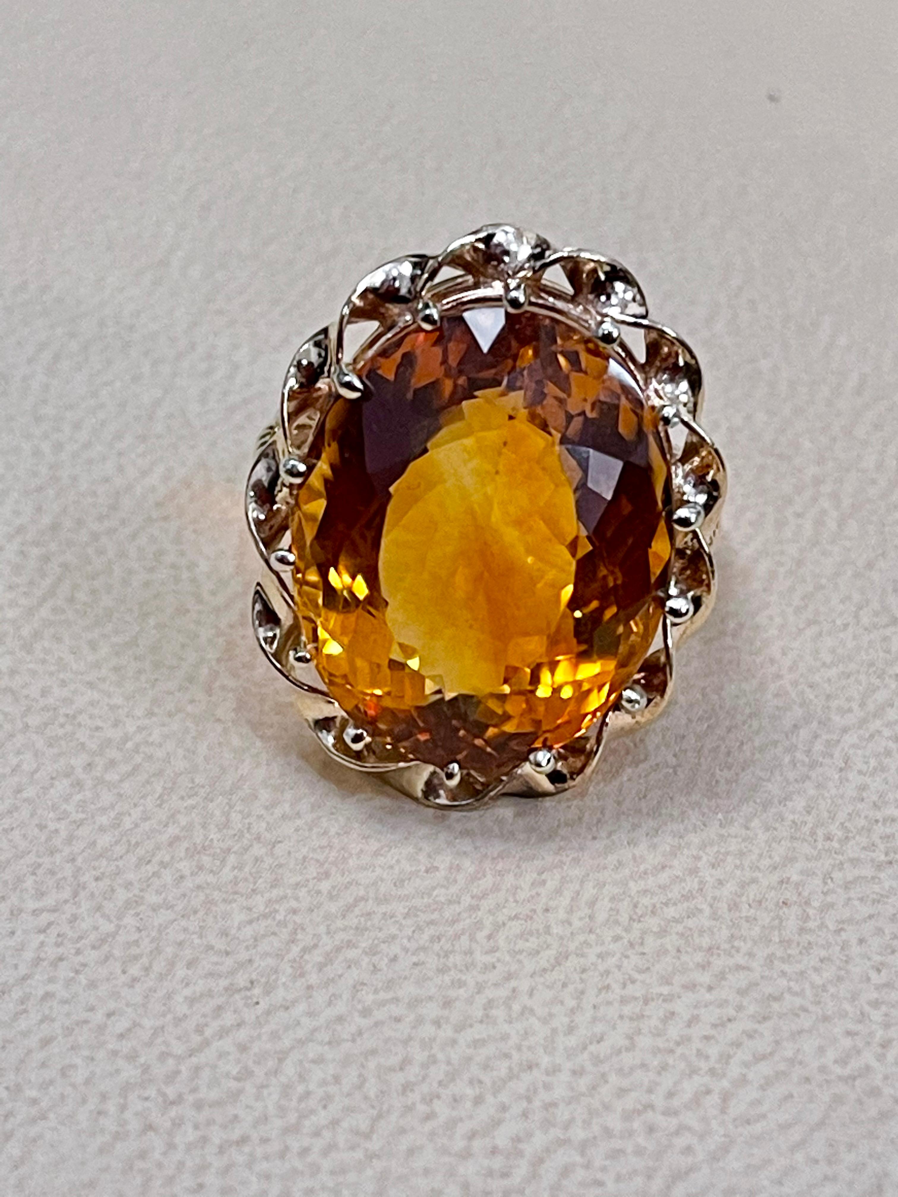 32 Carat Natural Oval Citrine Cocktail Ring in 14 Karat Yellow Gold, Estate For Sale 4