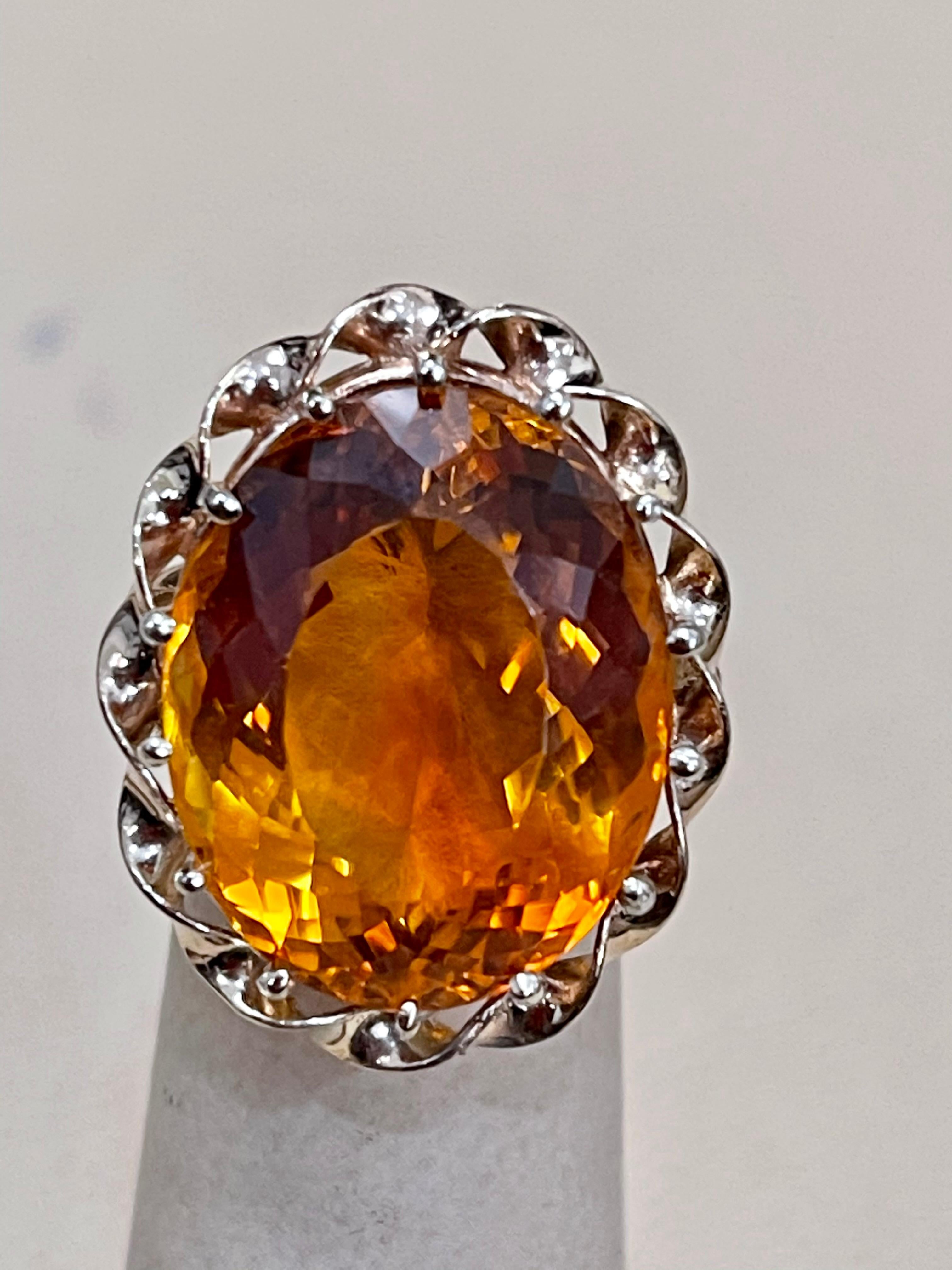 32 Carat Natural Oval Citrine Cocktail Ring in 14 Karat Yellow Gold, Estate For Sale 5