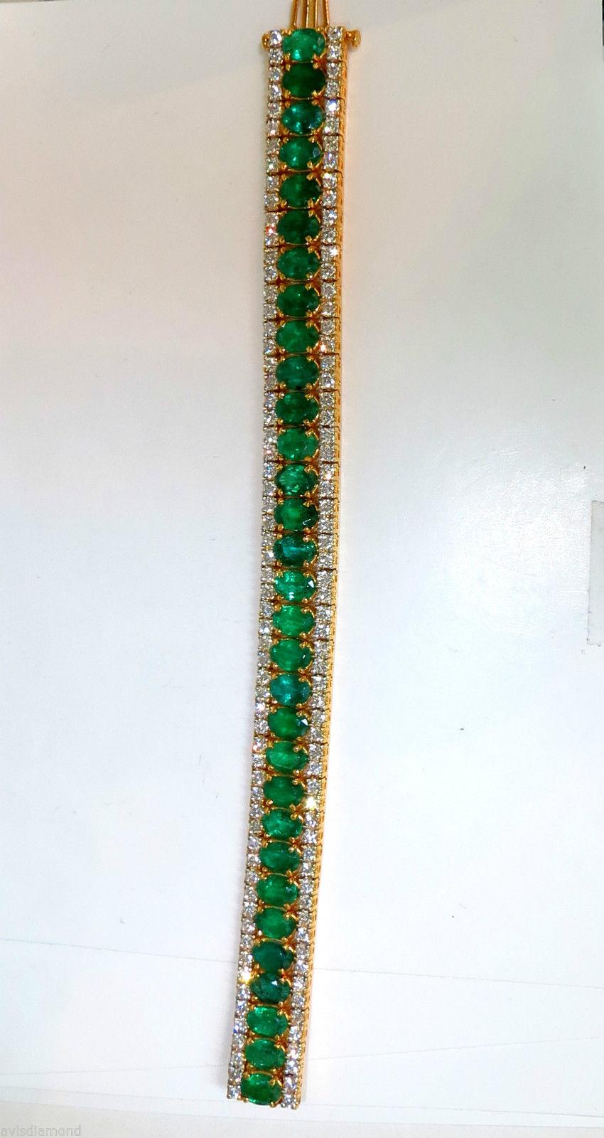 32 Carat Natural Vivid Green Emerald Diamond Bracelet G/VS Multirow For Sale 2