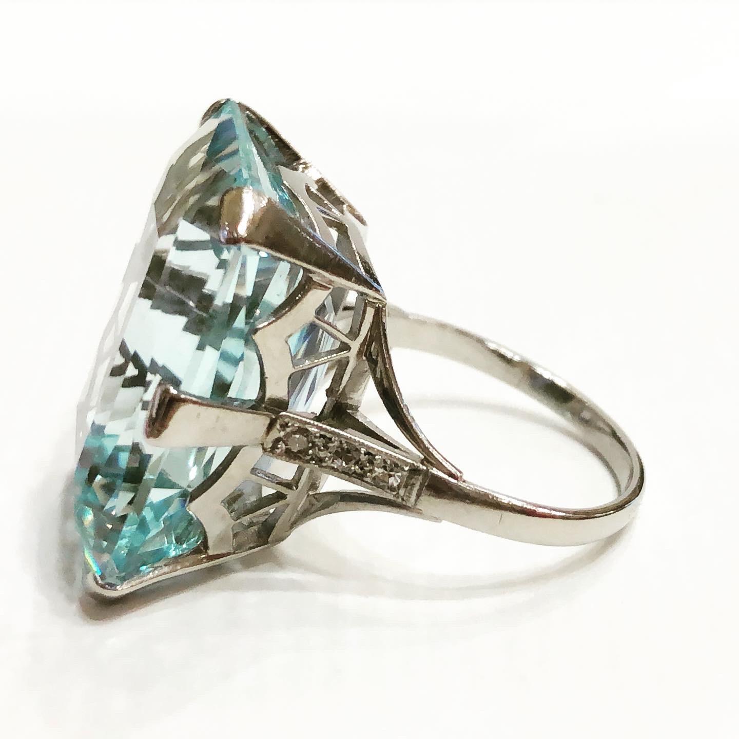 Octogonal Diamond 32 Carat Octagonal Cut Aquamarine Diamonds Platinum Cocktail single ...