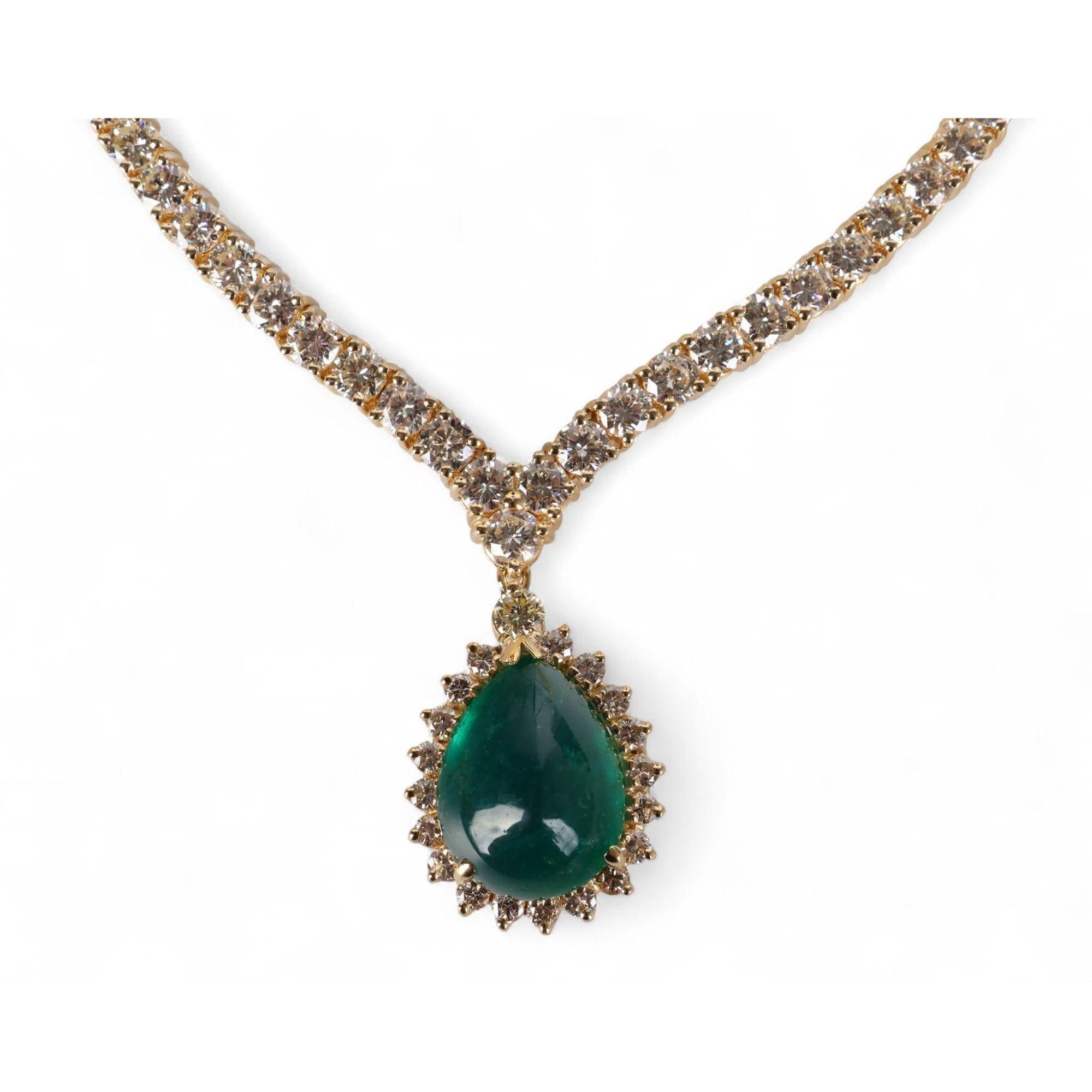 32 Carat Pear Cabochon Emerald & Diamond 18K Gold Drop Emerald Necklace For Sale 4