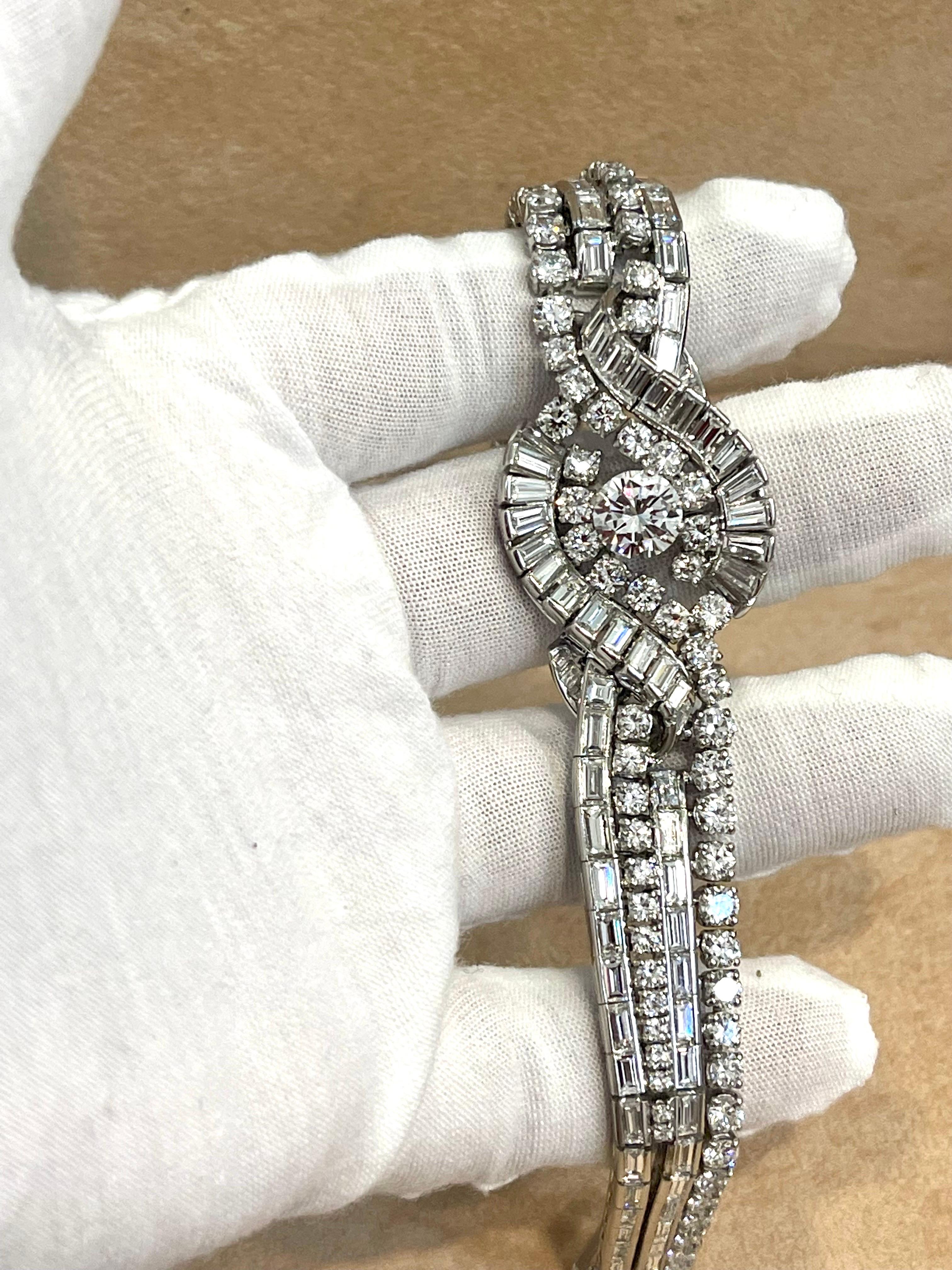 Women's 32 Ct Diamond 1.79 Diamond GIA Cert Platinum Art Deco Style Bracelet For Sale