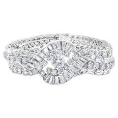 Retro 32 Ct Diamond 1.79 Diamond GIA Cert Platinum Art Deco Style Bracelet