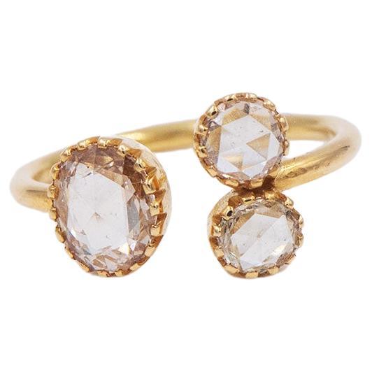 3.2 CTs VS1 Rose Cut Diamond, 18K Gold Ring For Sale