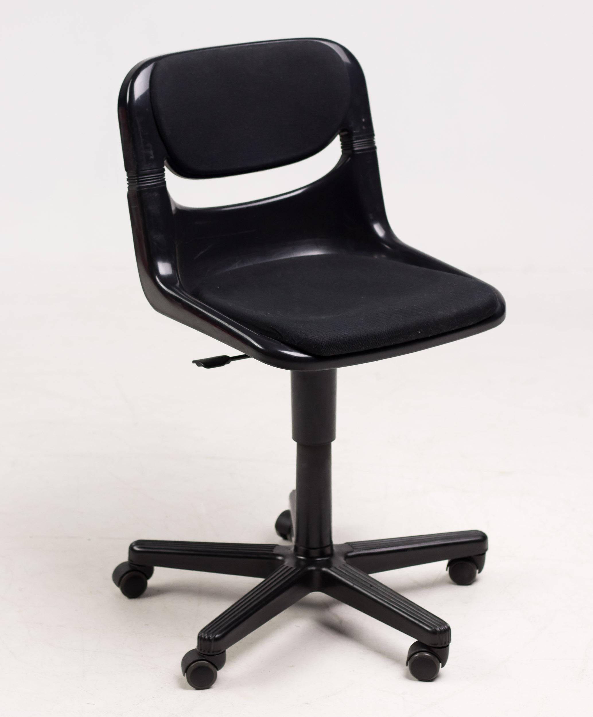 dorsal chair