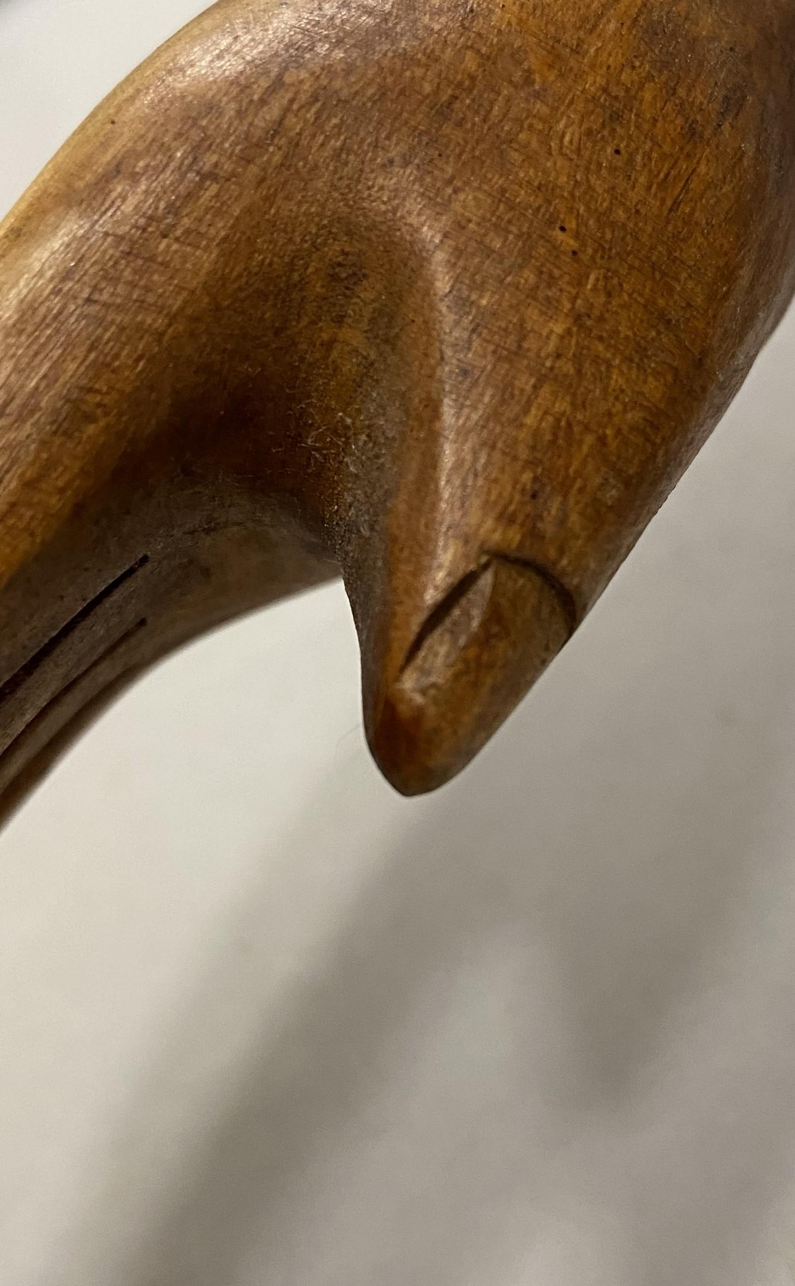Maniquí Articulado de Madera de 32 Pulgadas de Altura con Cara y Pelo Tallados en venta 9