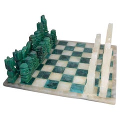 32 Grand jeu d'échecs en marbre Pieces Vert Emeraude et Onyx années 1950