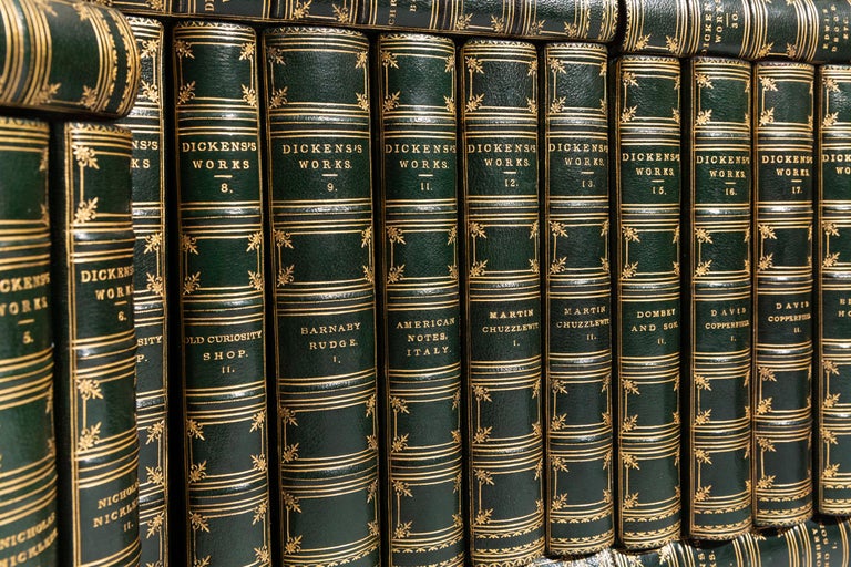 English 32 Volumes, Charles Dickens, Works of Charles Dickens For Sale