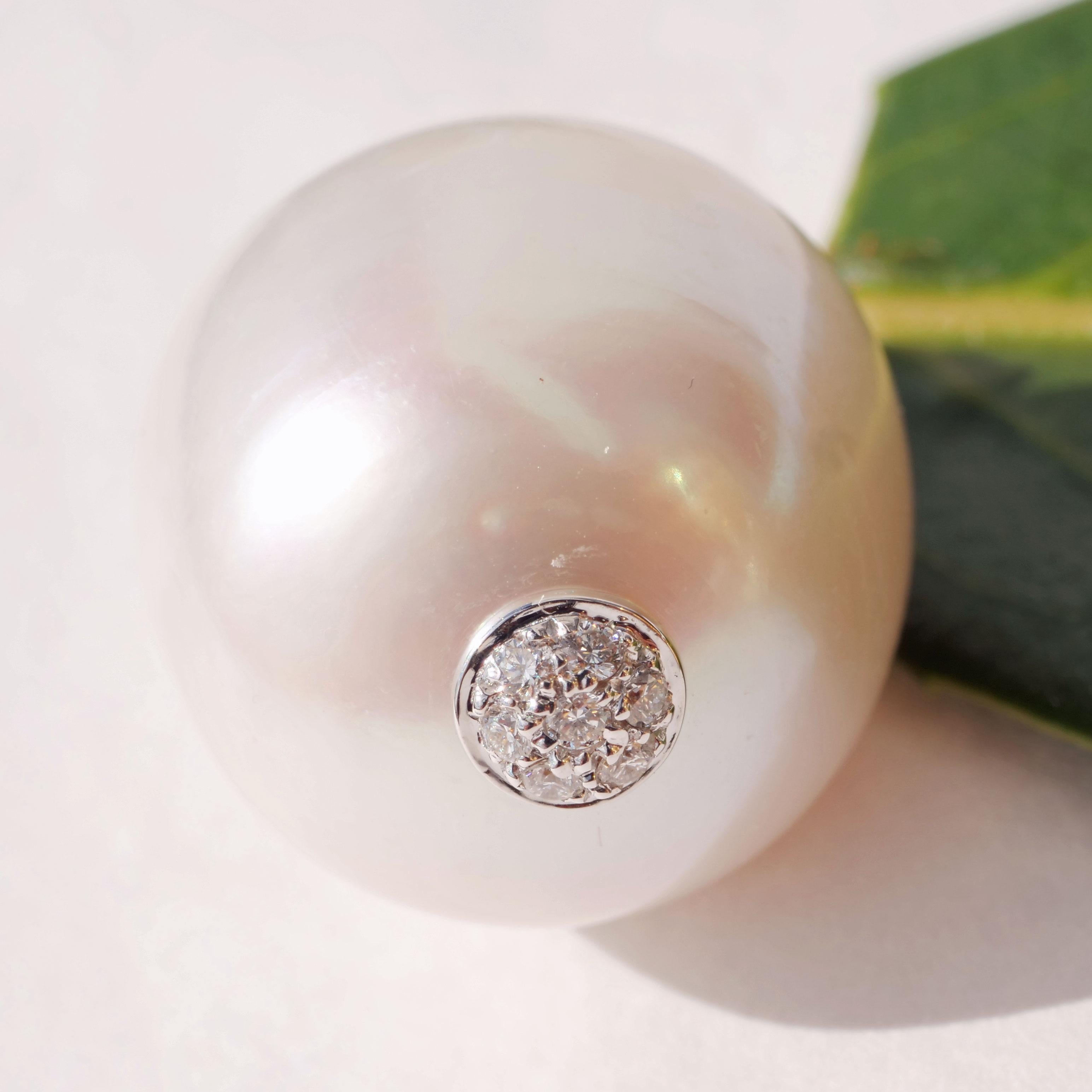 18 mm South Sea Pearl Brilliant Pendant Grandiose Jewelry Highlight 0.90 Carat  For Sale 6