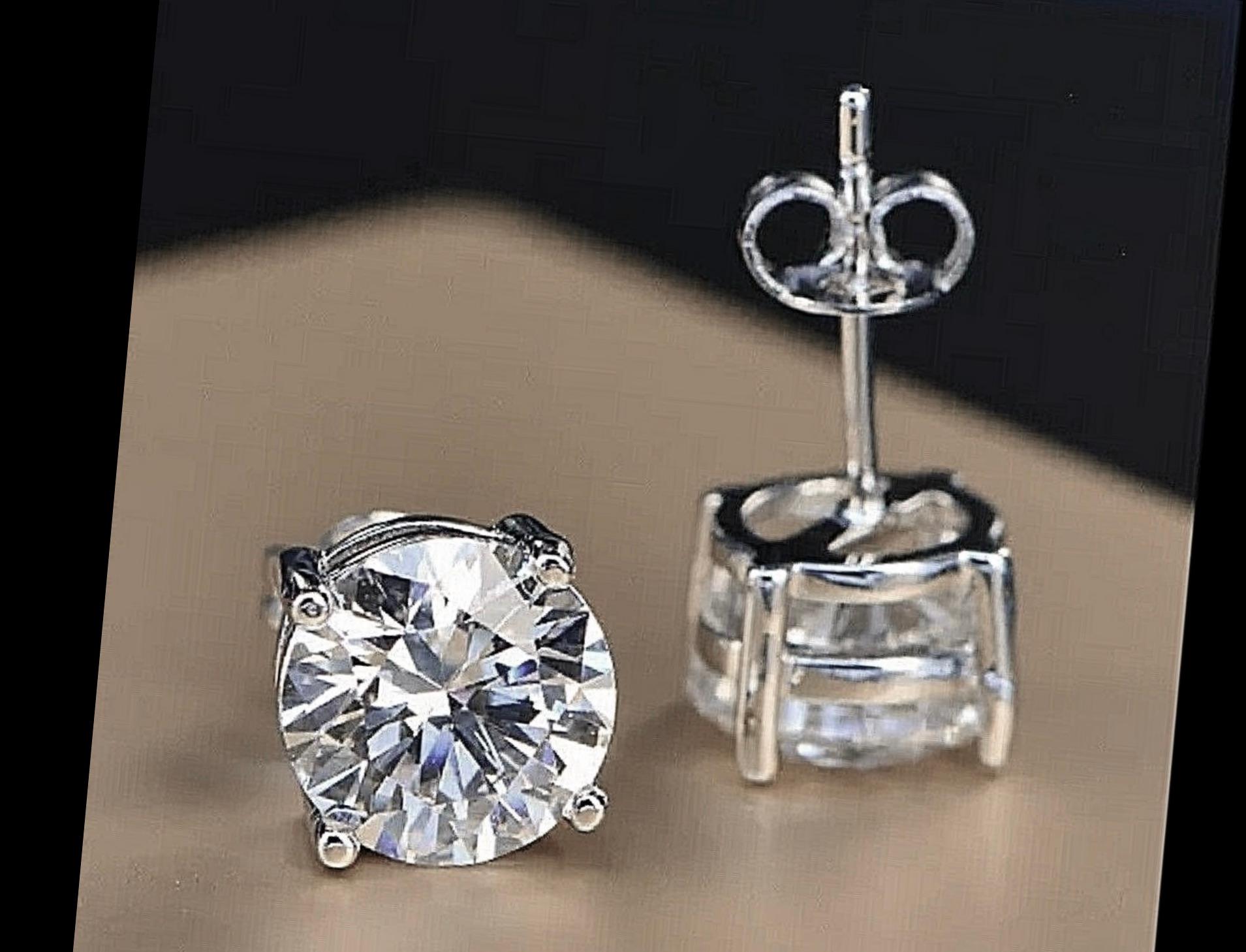 3,20 Karat Rundschliff Diamant Ohrstecker Platin für Damen oder Herren im Angebot