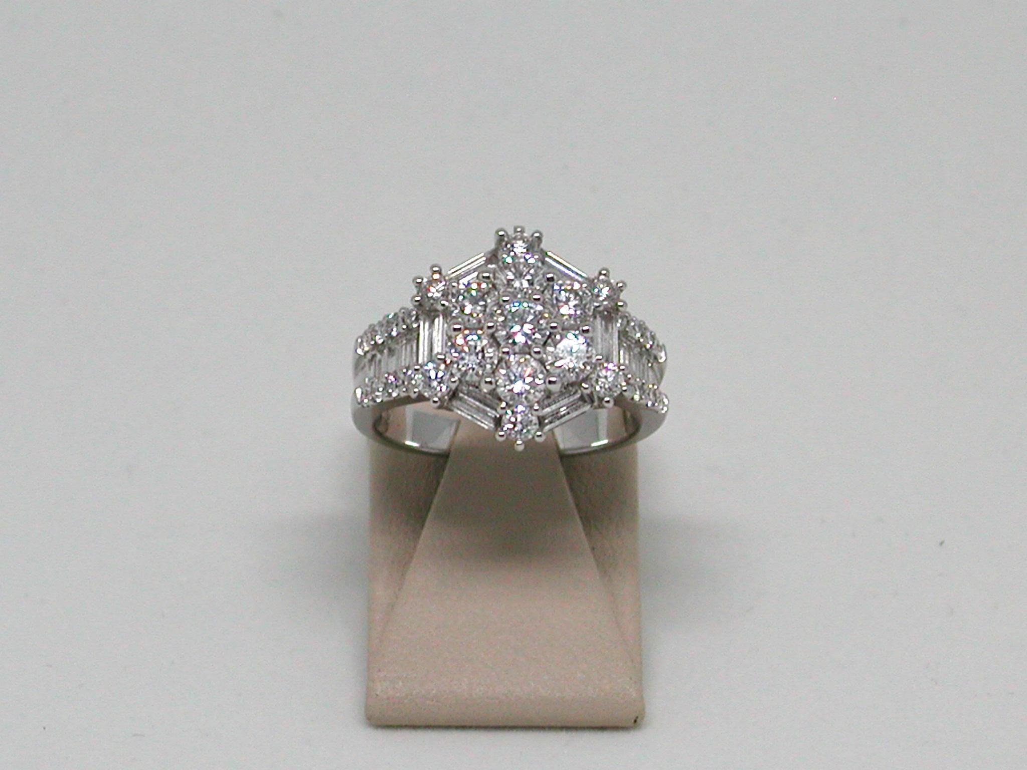 Round Cut 3.20 Carat 18 Karat White Gold Diamond Ring