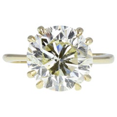 3.20 Carat Brilliant Cut Diamond Gold Solitaire Engagement Ring