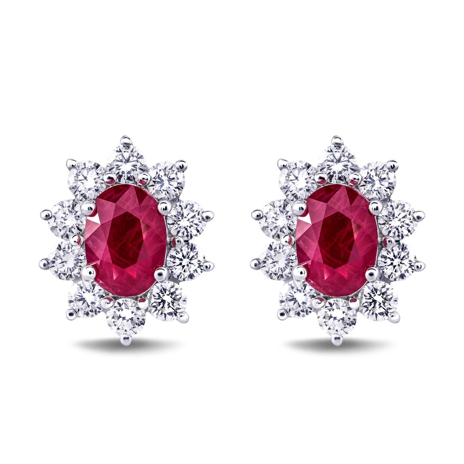 3.20 Carat Diamond Ruby Cluster Earrings 18 Karat White Gold Round Oval Studs In New Condition In London, GB