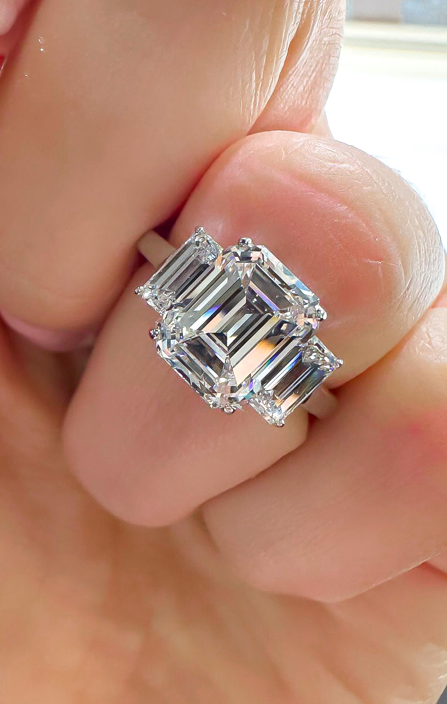 3.20 Carat Emerald Cut Diamond F/VS1 Three Stone Engagement Ring For Sale 1