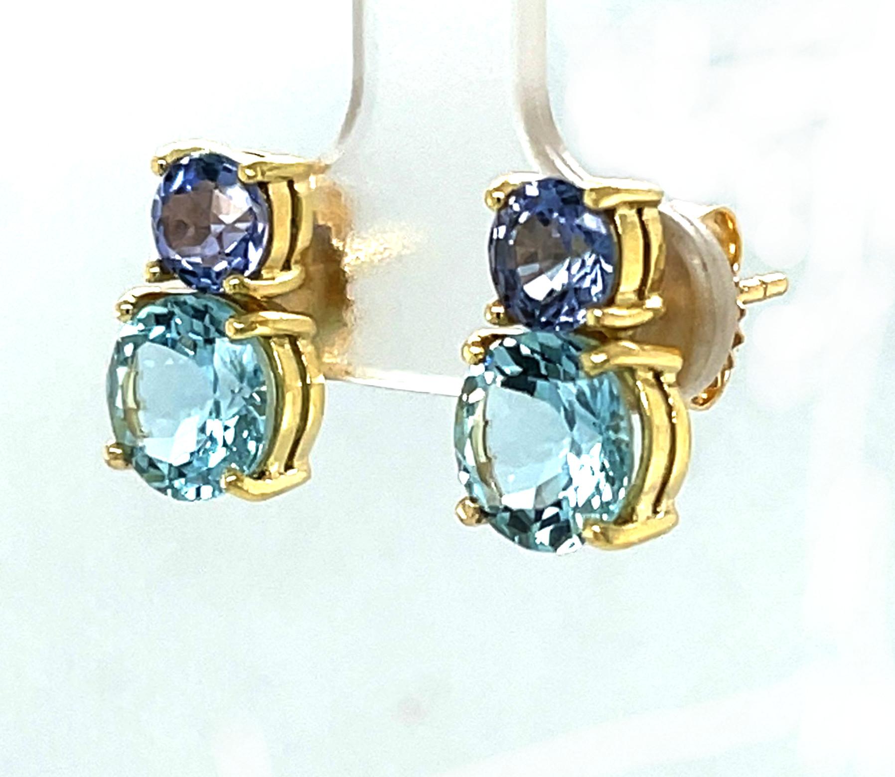 Women's 3.20 Carat Faceted Aquamarine, Tanzanite Stud Post Yellow Gold Earrings