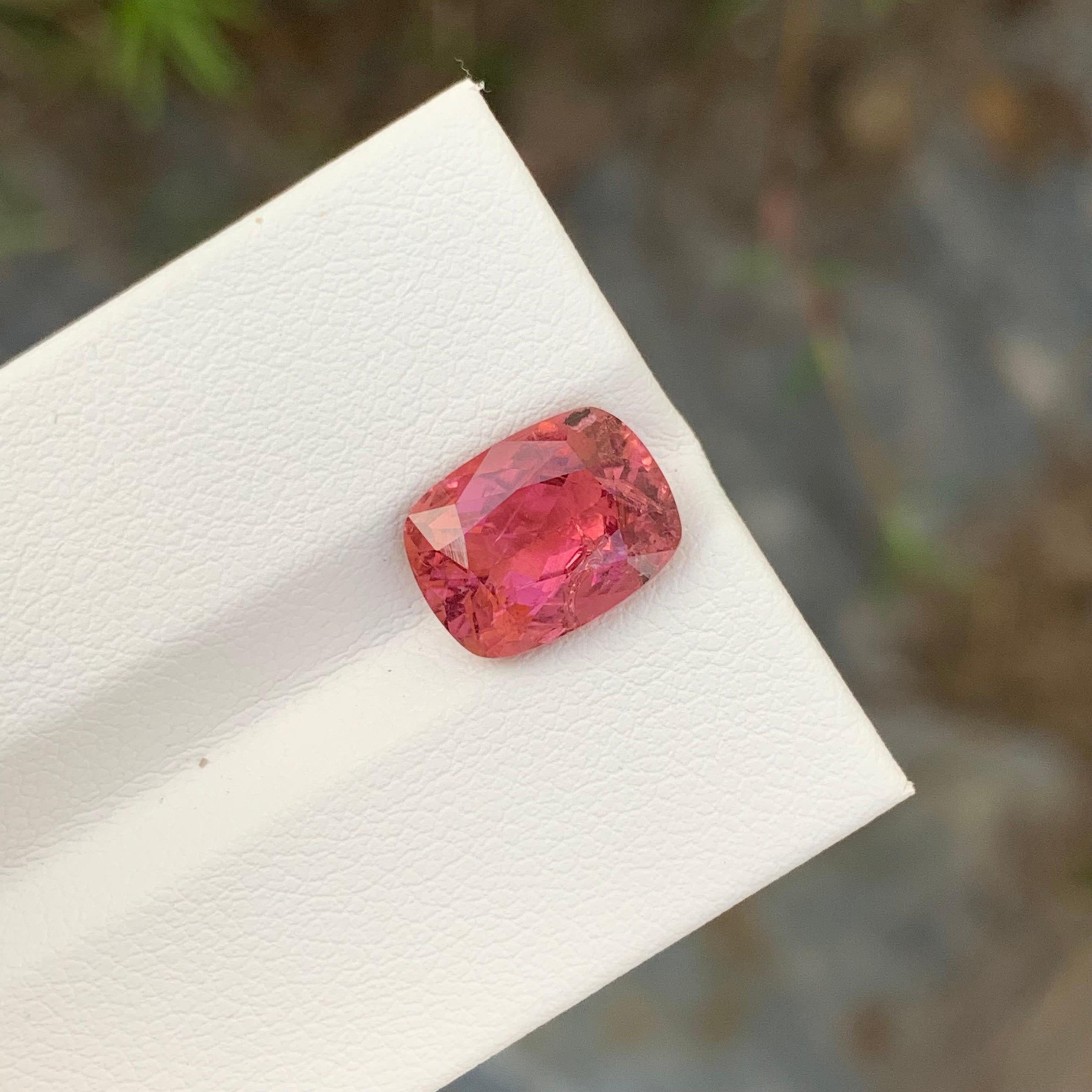 3.20 Carat Faceted Rubellite Tourmaline Cushion Shape Gem From Africa  In New Condition For Sale In Peshawar, PK